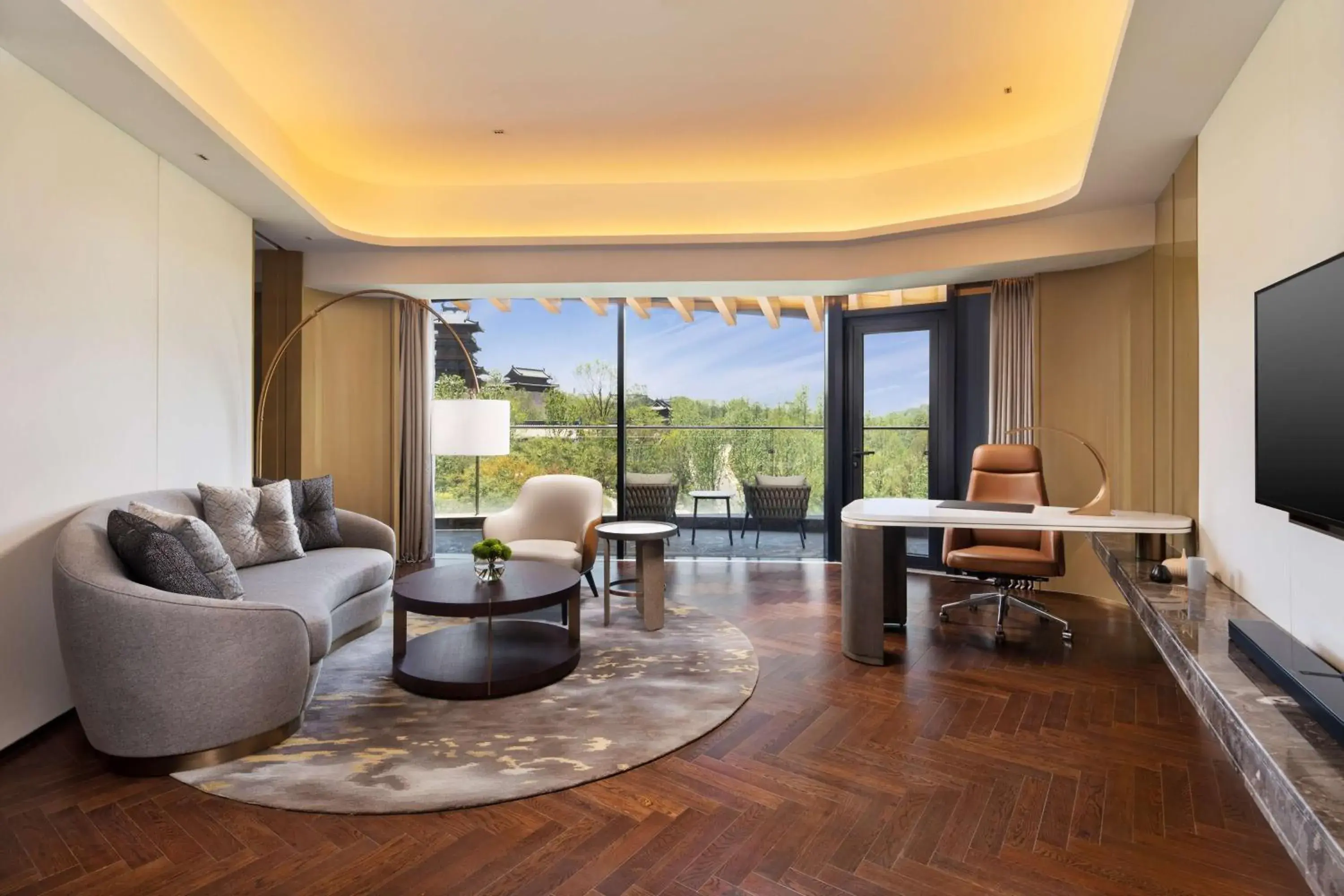 Photo of the whole room, Seating Area in Radisson Collection Resort Nanjing