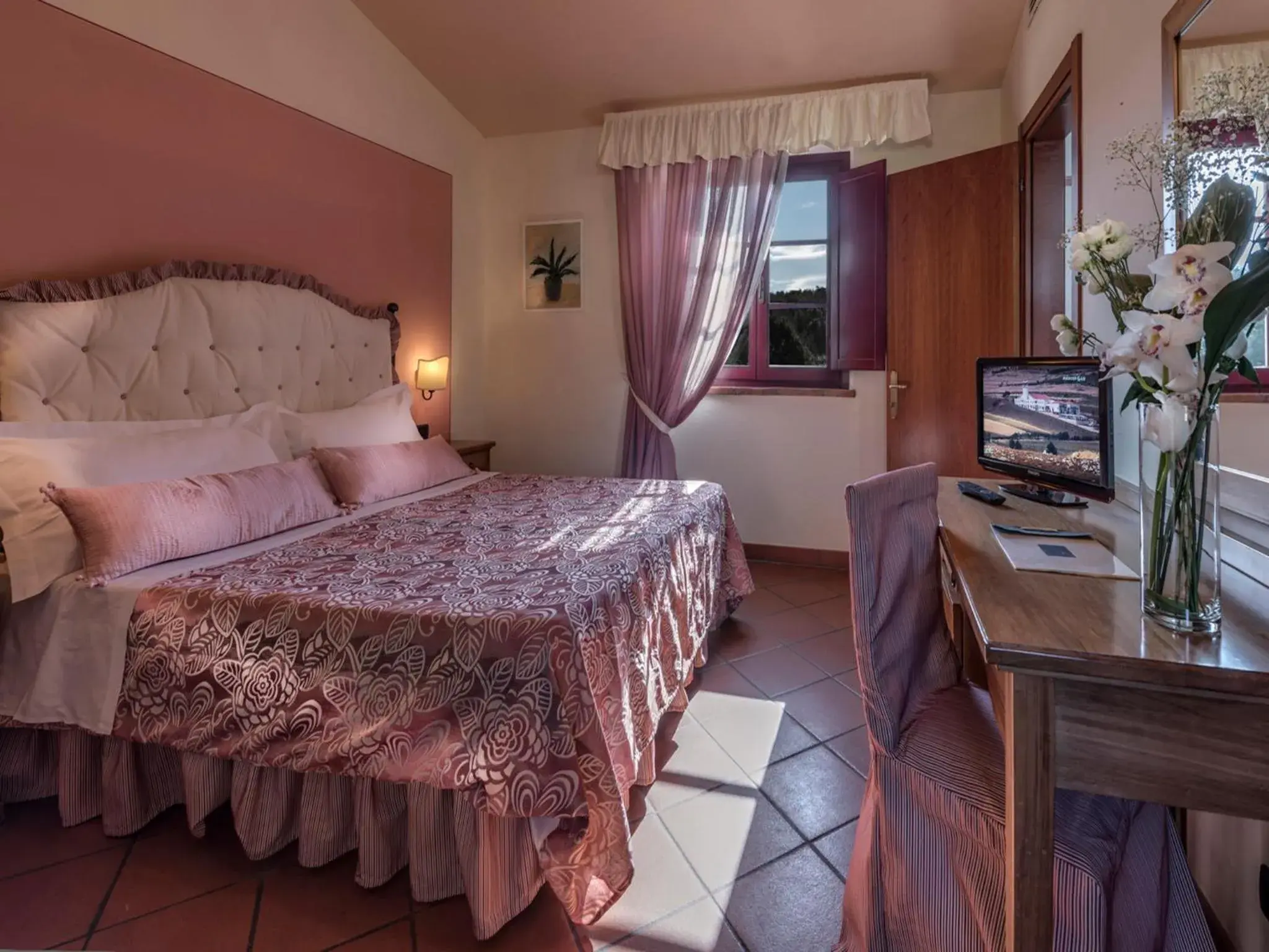 Bedroom, Bed in Hotel & Restaurant Casolare Le Terre Rosse