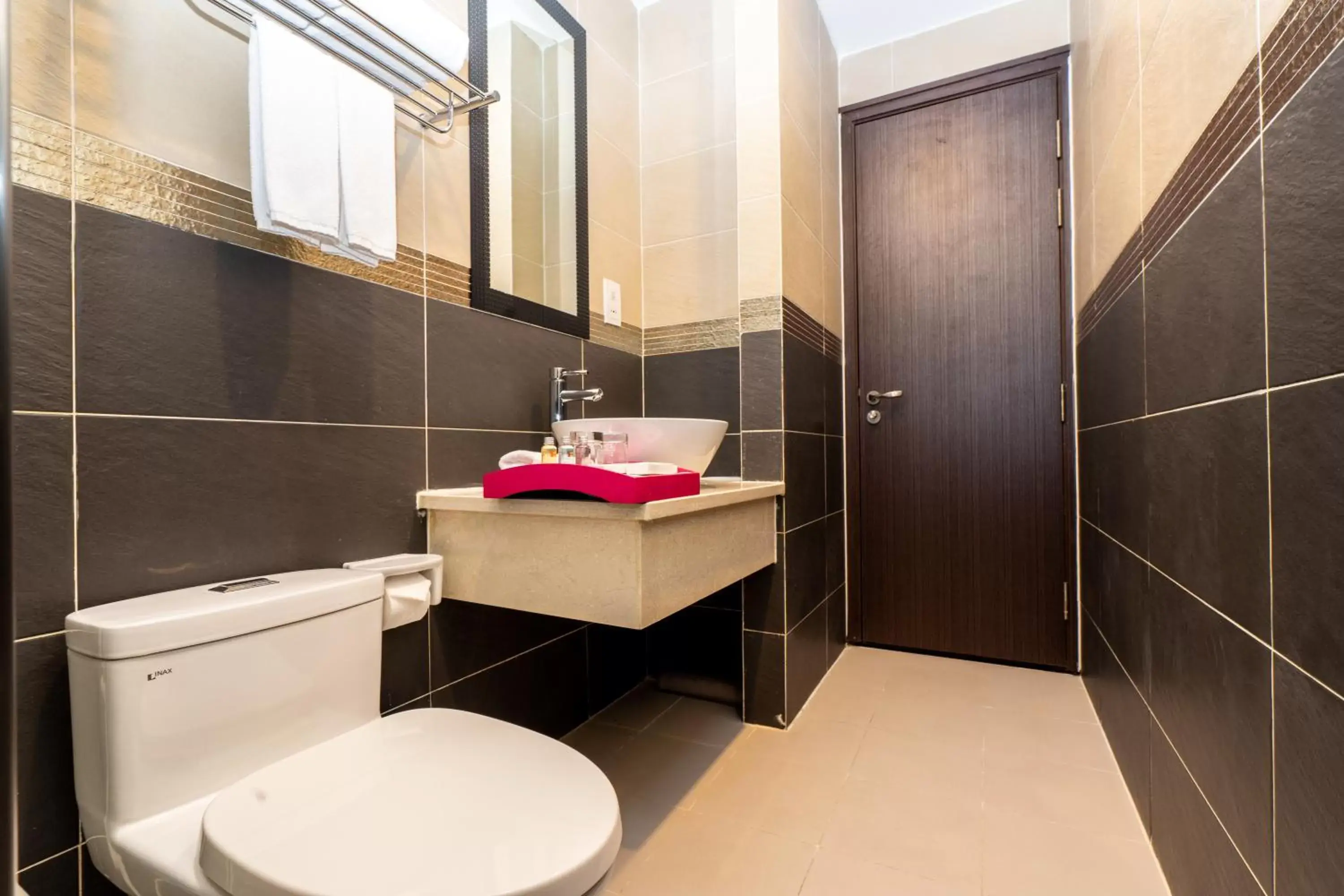 Bathroom in Becamex Hotel New City Bathroom in Becamex Hotel New City