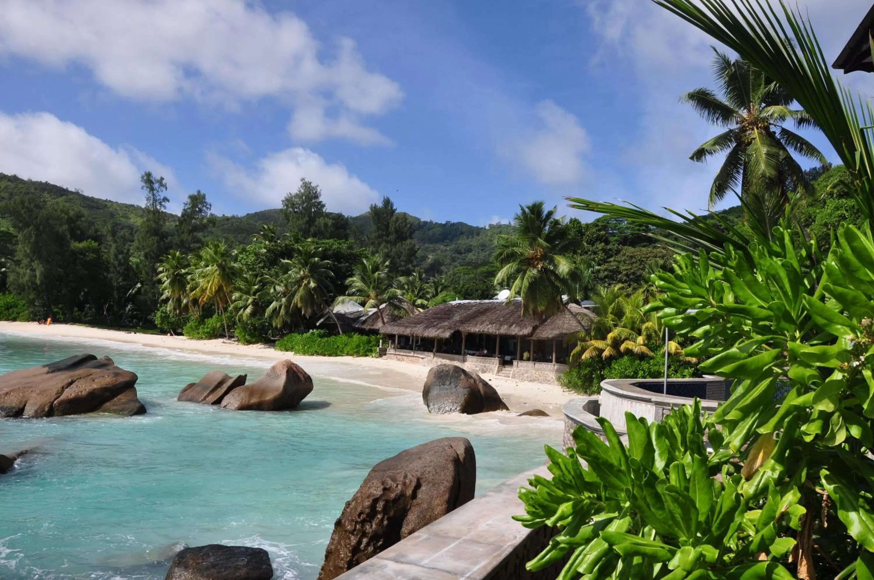 Restaurant/places to eat in Villa Chez Batista