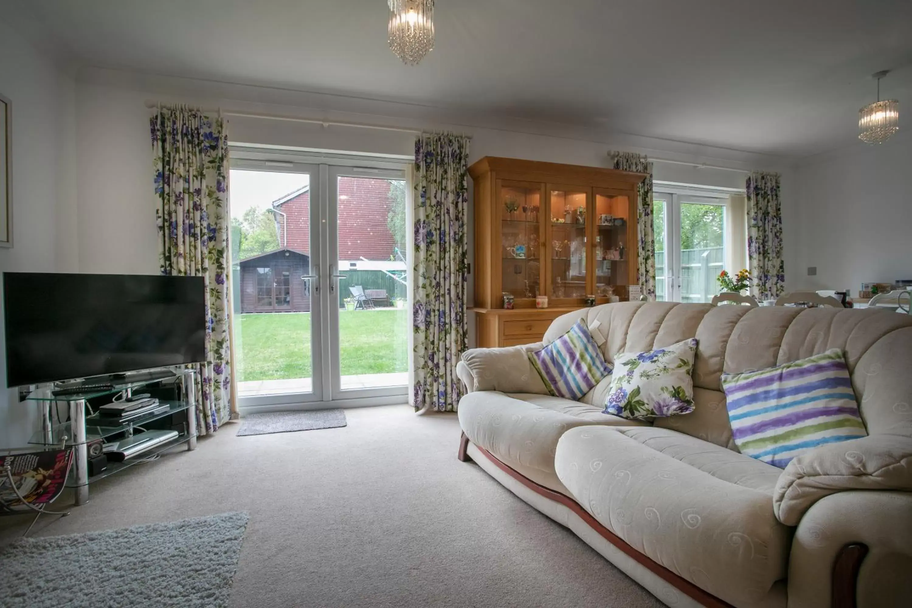 Living room, Seating Area in The Heather's Bed and Breakfast