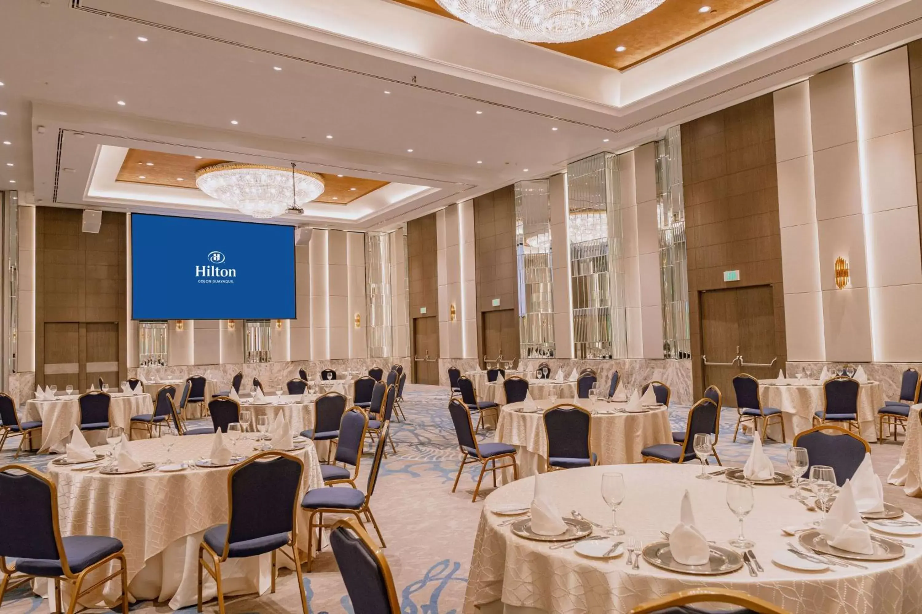 Meeting/conference room, Restaurant/Places to Eat in Hilton Colon Guayaquil Hotel