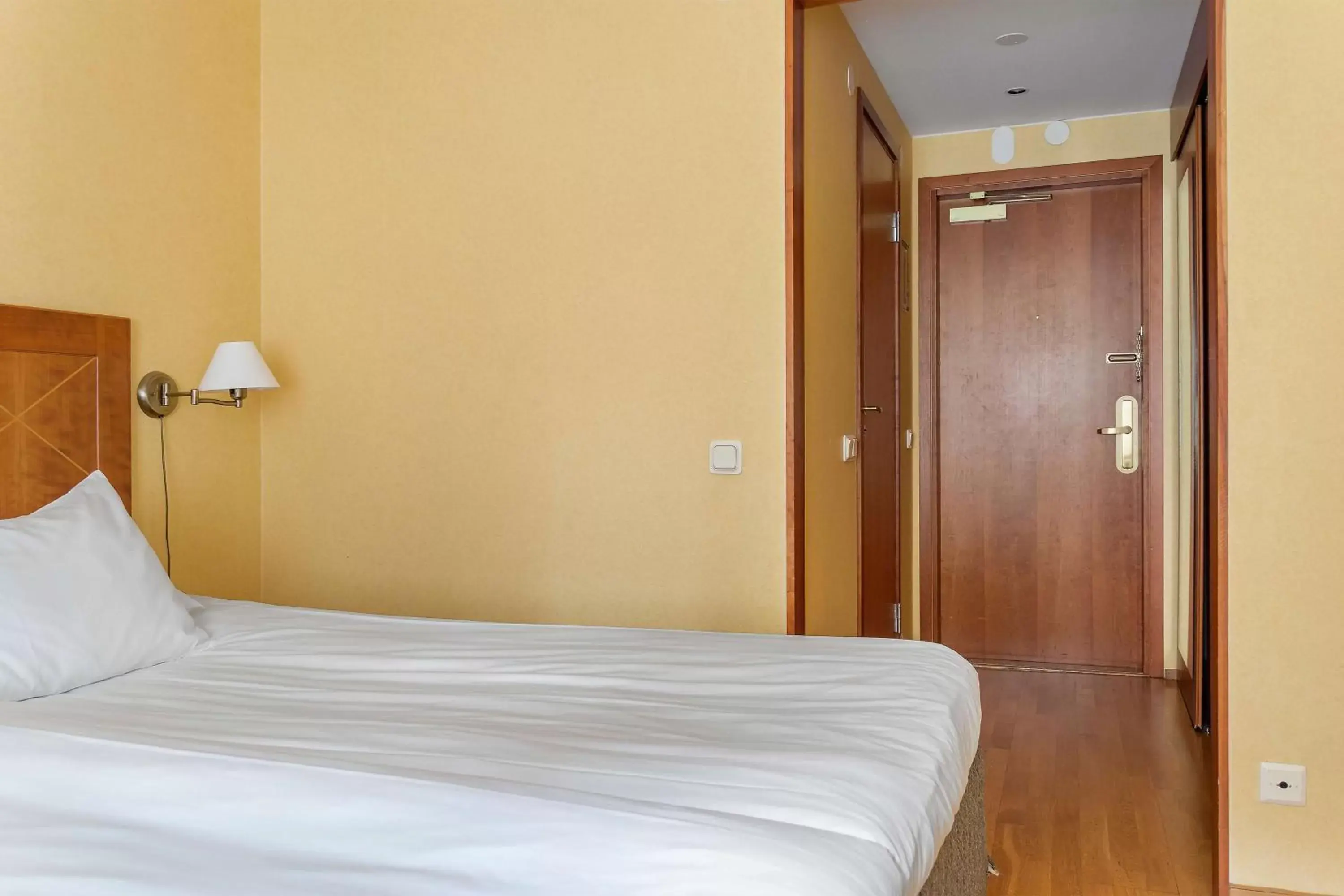 Bedroom, Bed in Sure Hotel by Best Western Esplanade