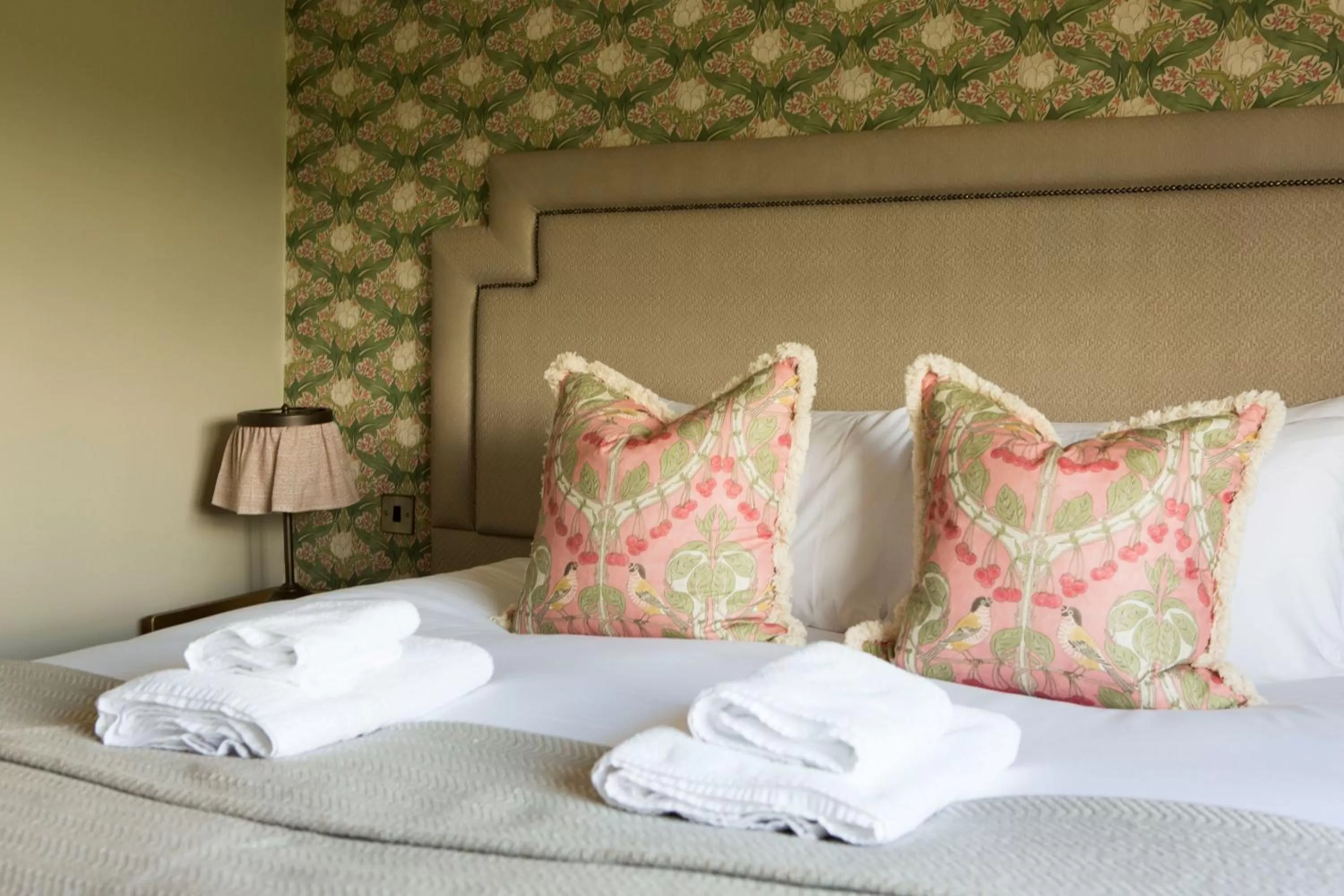 Bedroom, Bed in Alvanley Arms, Cotebrook