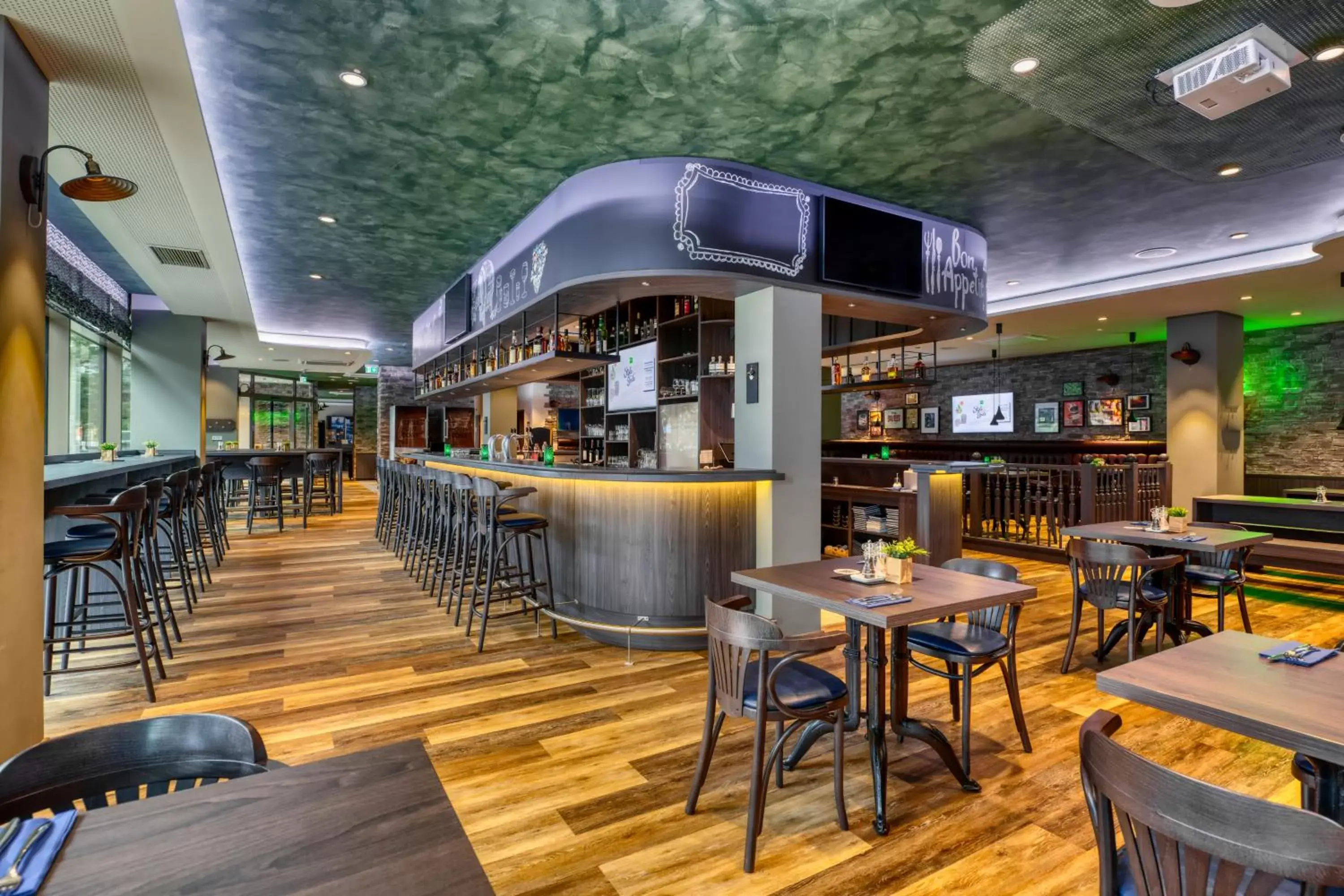 Lounge or bar, Lounge/Bar in ibis Styles Hamburg Barmbek