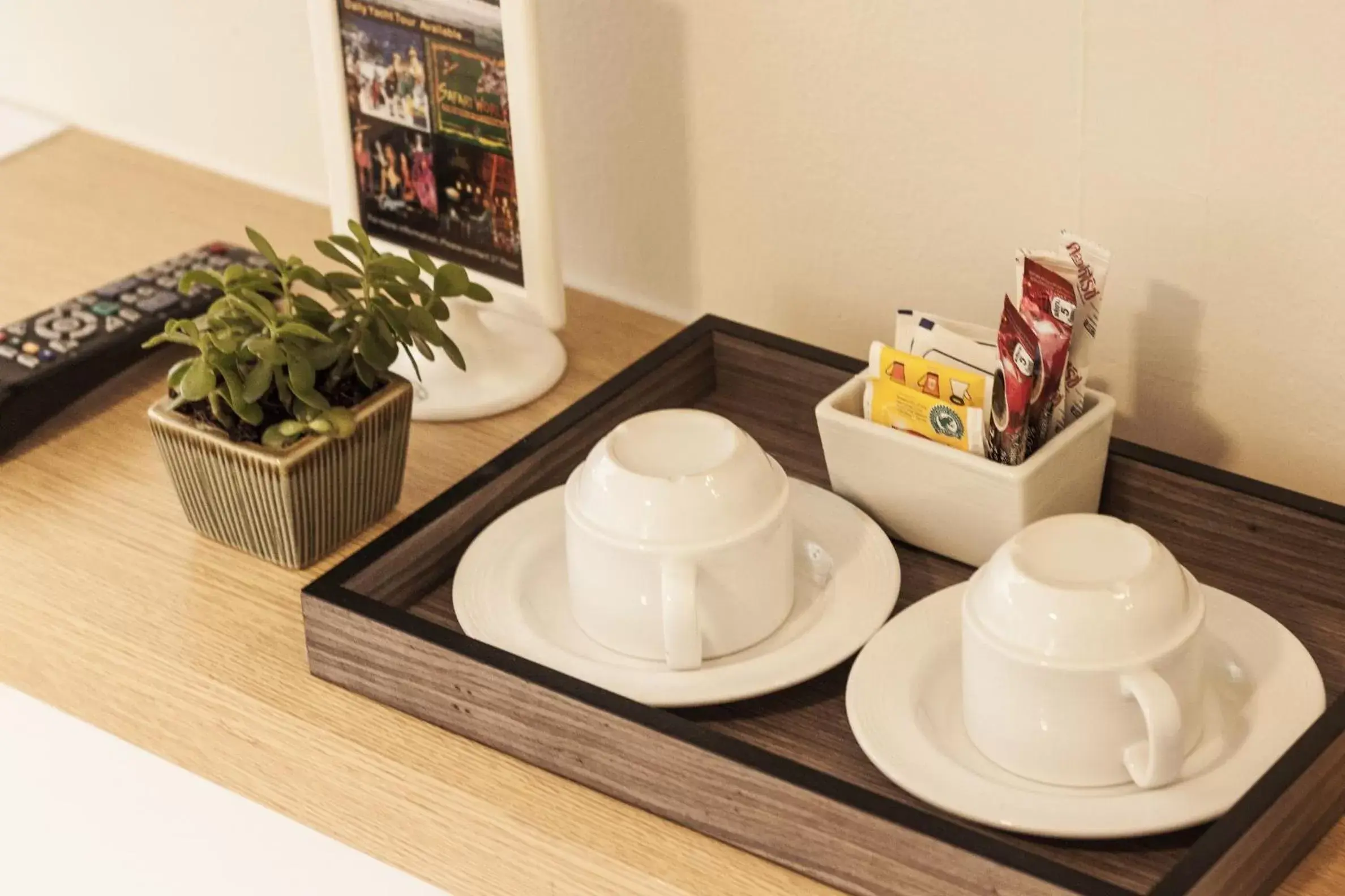 Coffee/tea facilities in Samran Place Hotel