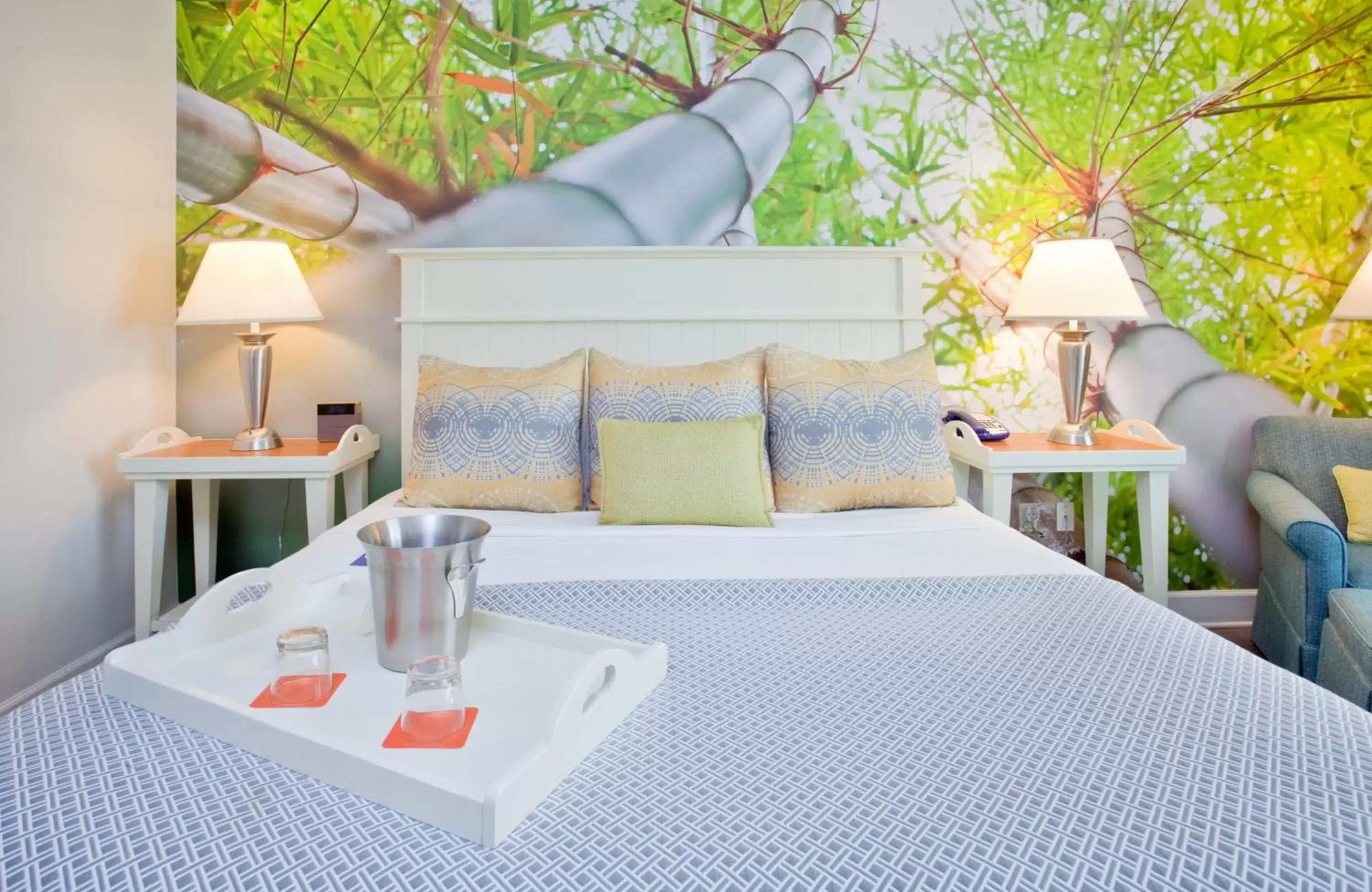Bedroom, Bed in Hotel Indigo - Sarasota, an IHG Hotel