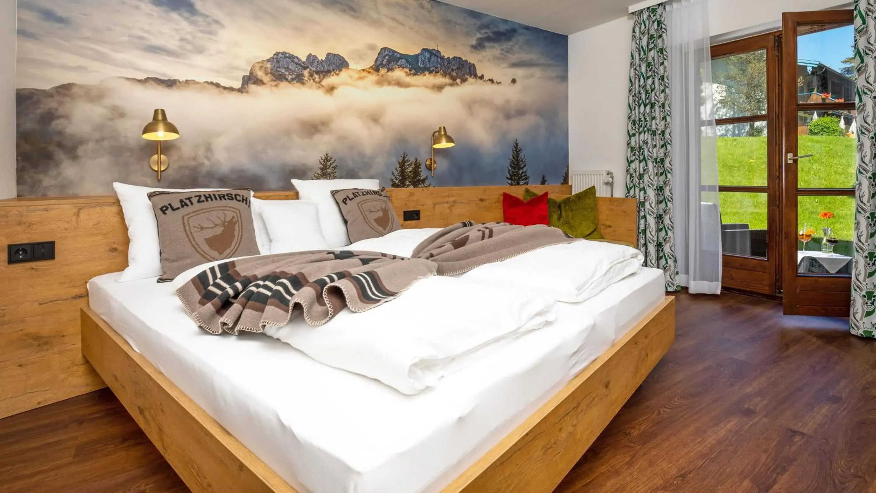 Bed in Das Bergmayr - Chiemgauer Alpenhotel