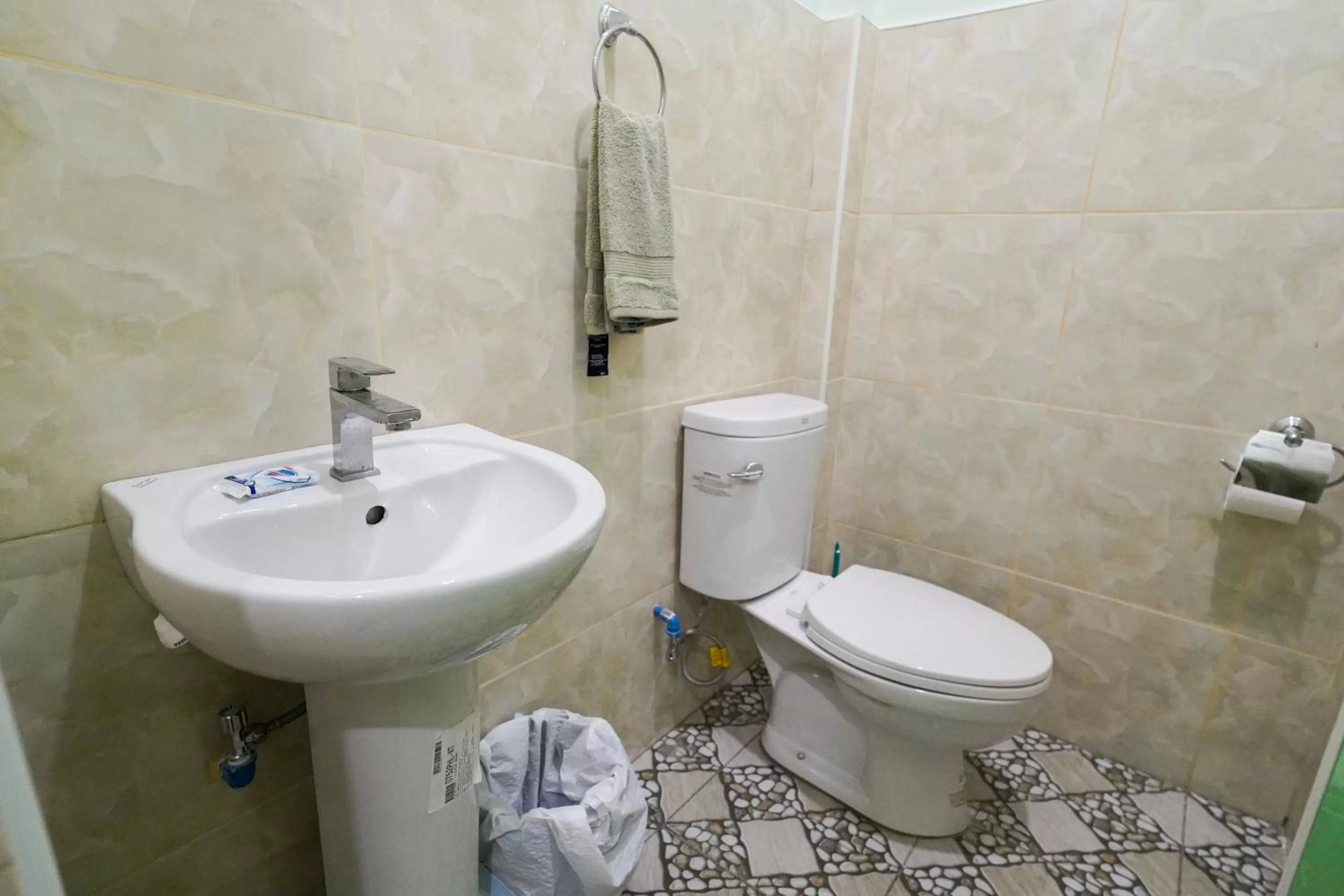 Bathroom in MS Mountain Cabin
