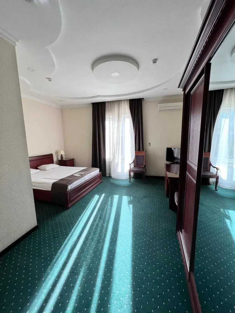 Superior King Room in Grand Nur Hotel Superior King Room in Grand Nur Hotel