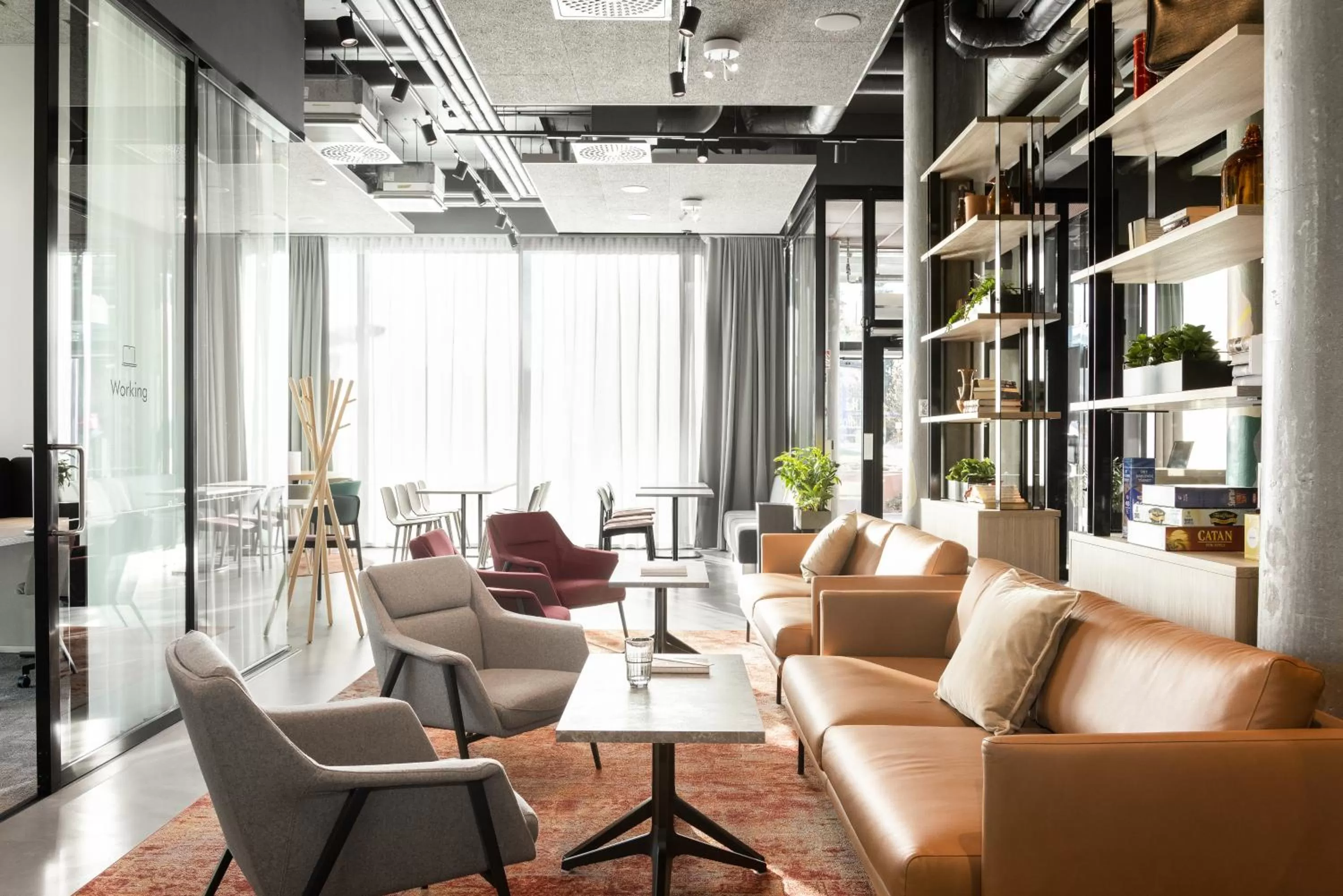 Communal lounge/ TV room in Noli Myyrmäki