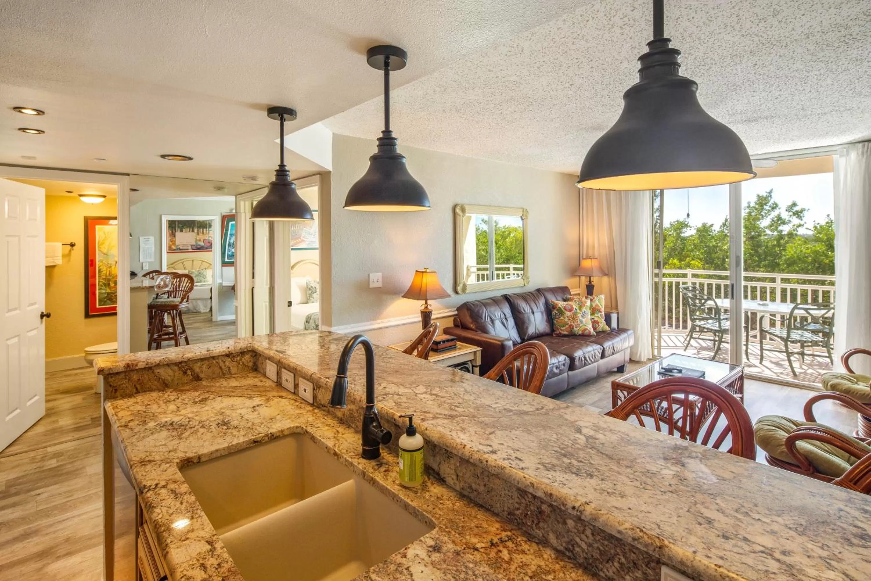 Seating Area in Sunrise Suites Tahiti Suite #104