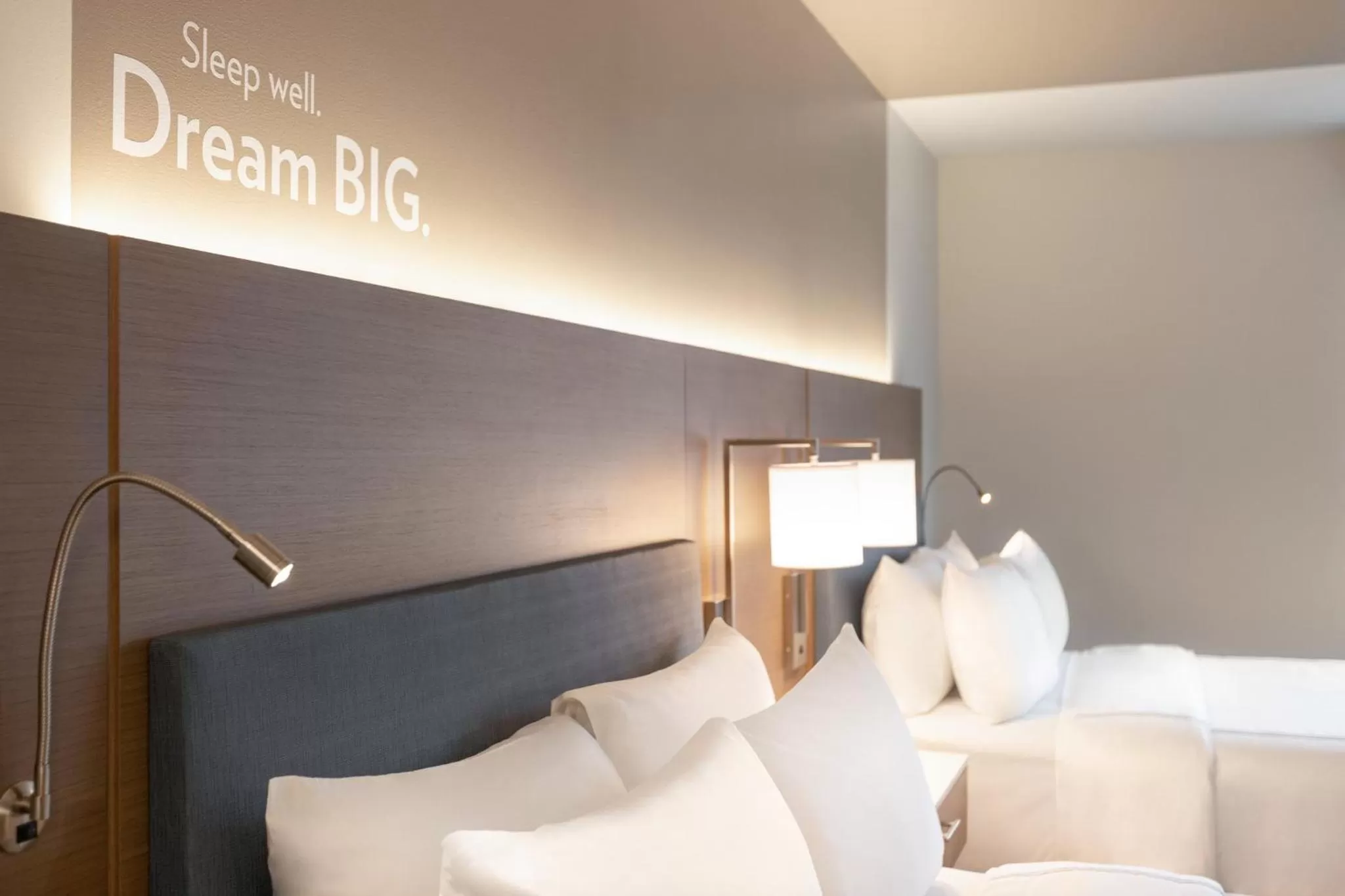 Photo of the whole room, Bed in EVEN Hotel Rochester - Mayo Clinic Area by IHG