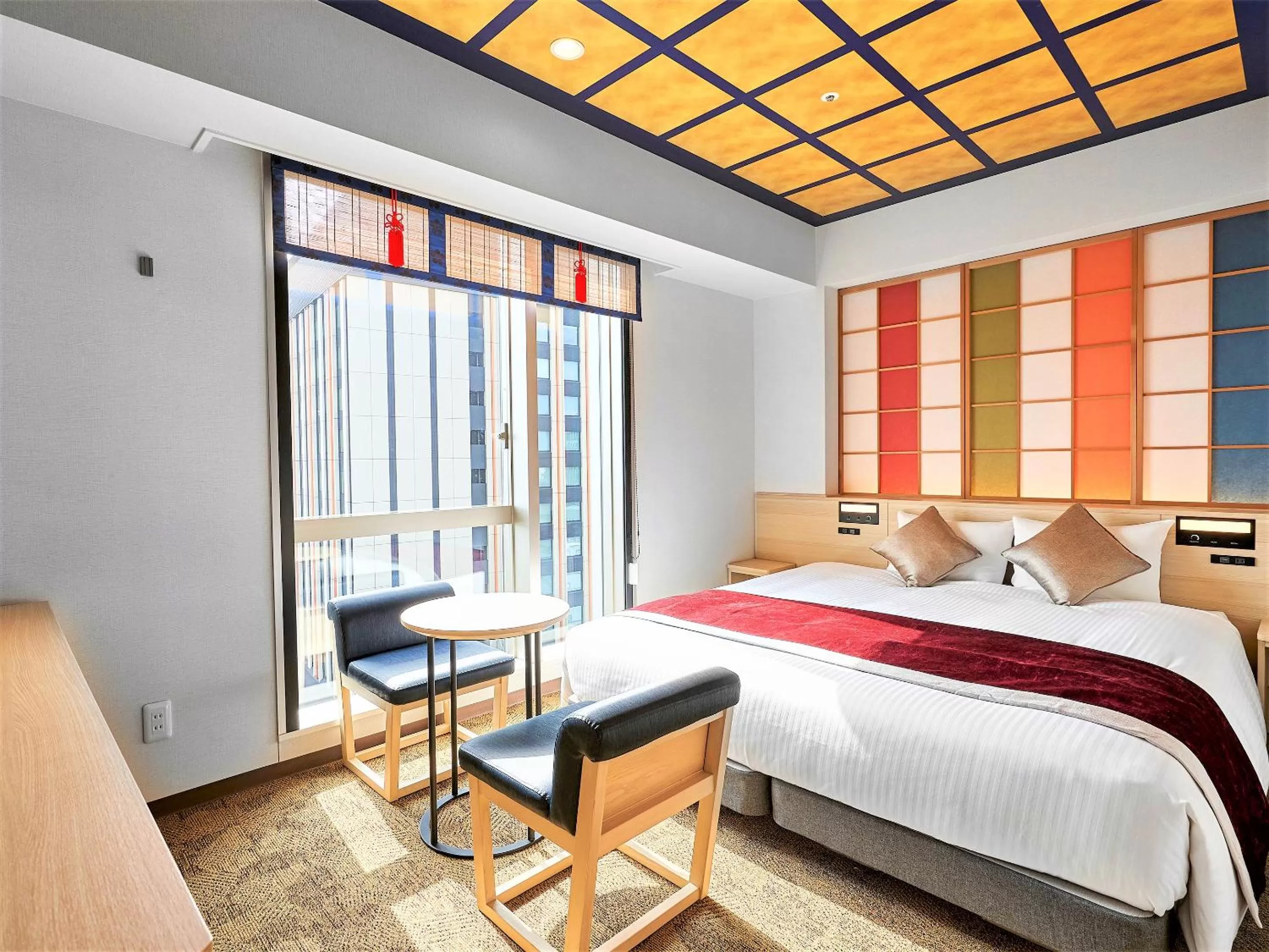 Photo of the whole room, Bed in Daiwa Roynet Hotel KANAZAWA-MIYABI