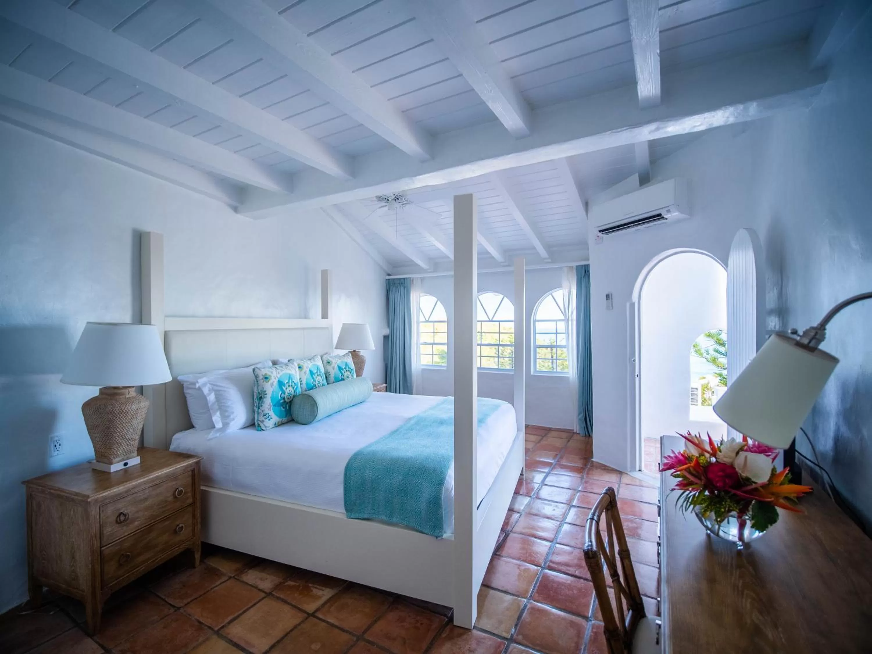 Photo of the whole room, Bed in Windjammer Landing Resort and Residences