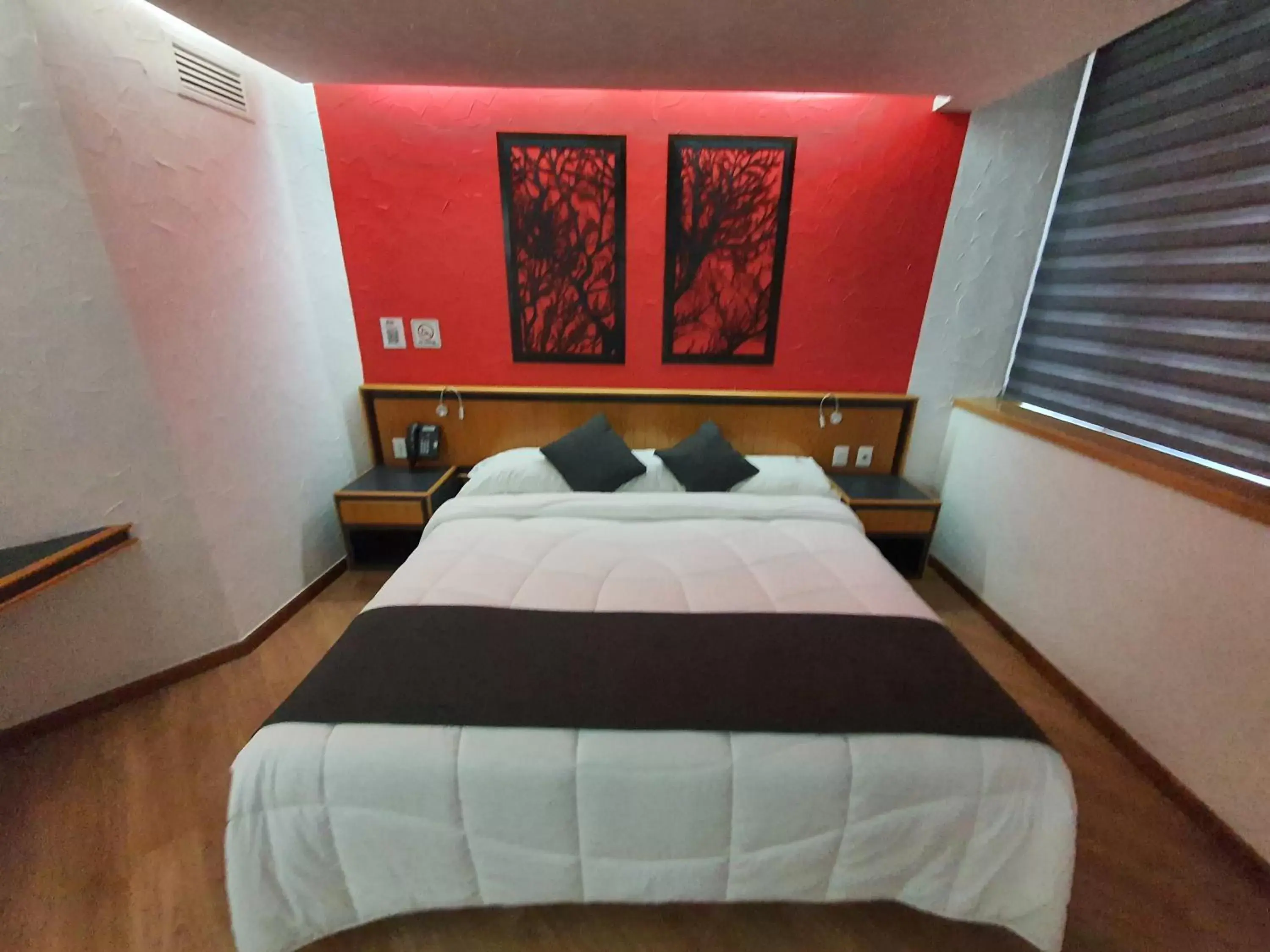 Deluxe Room in Hotel Alcampo Deluxe Room in Hotel Alcampo