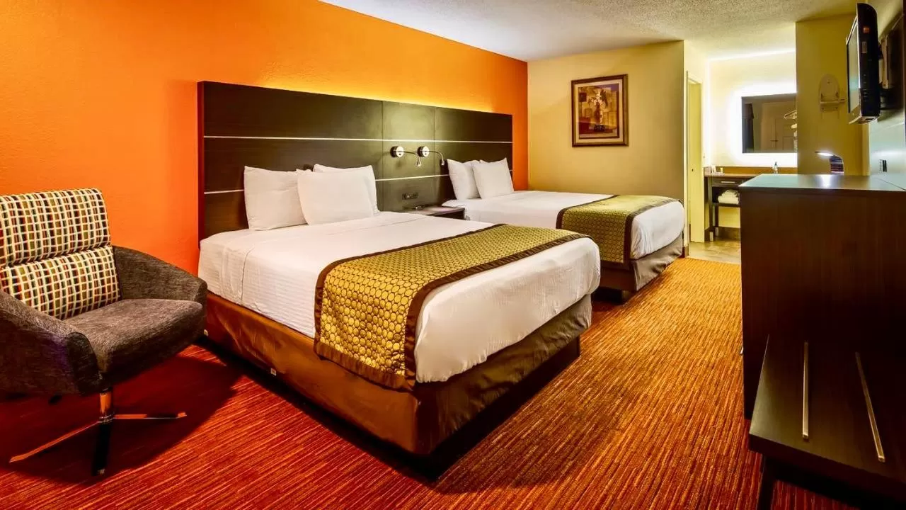 Queen Room with Two Queen Beds - Smoking in Quality Inn Tucumcari