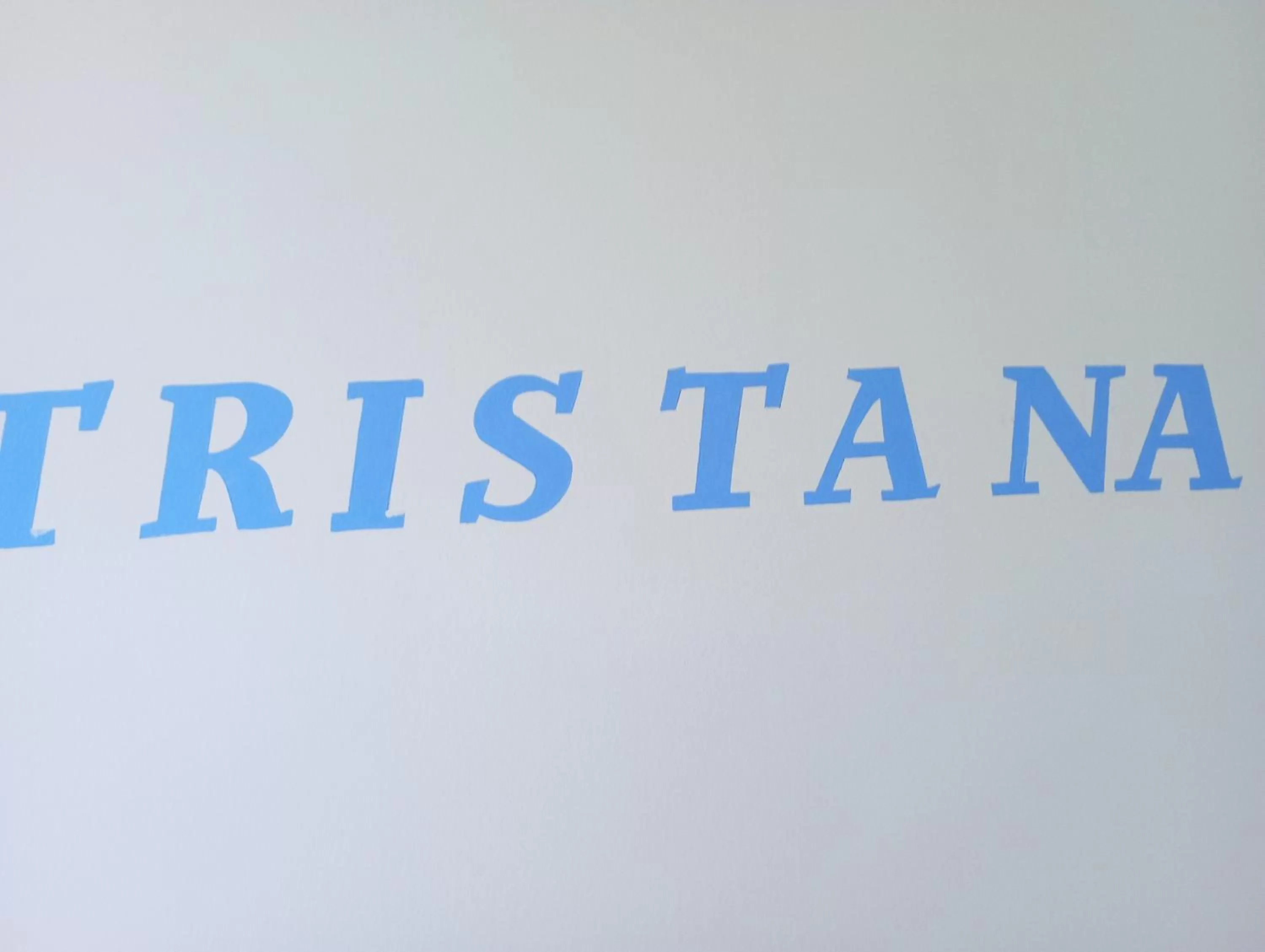 Text overlay in Cabezo Buñuel Hostal