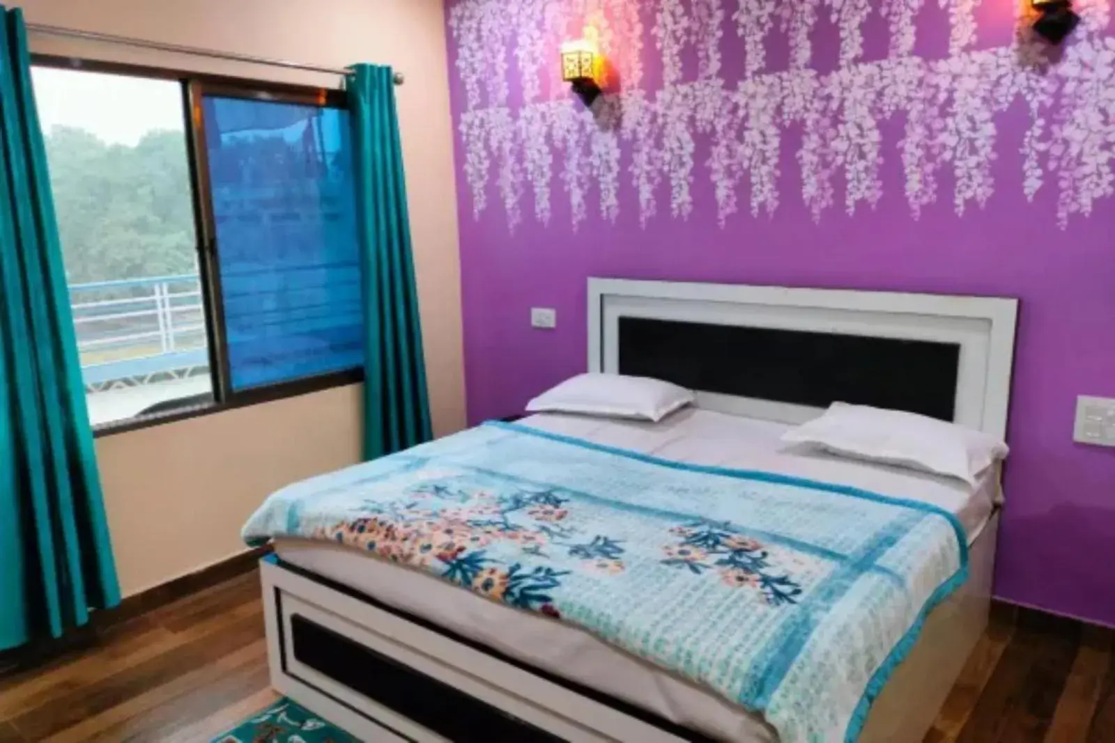 Bed in GRG Mohit Paying Guest House Varanasi