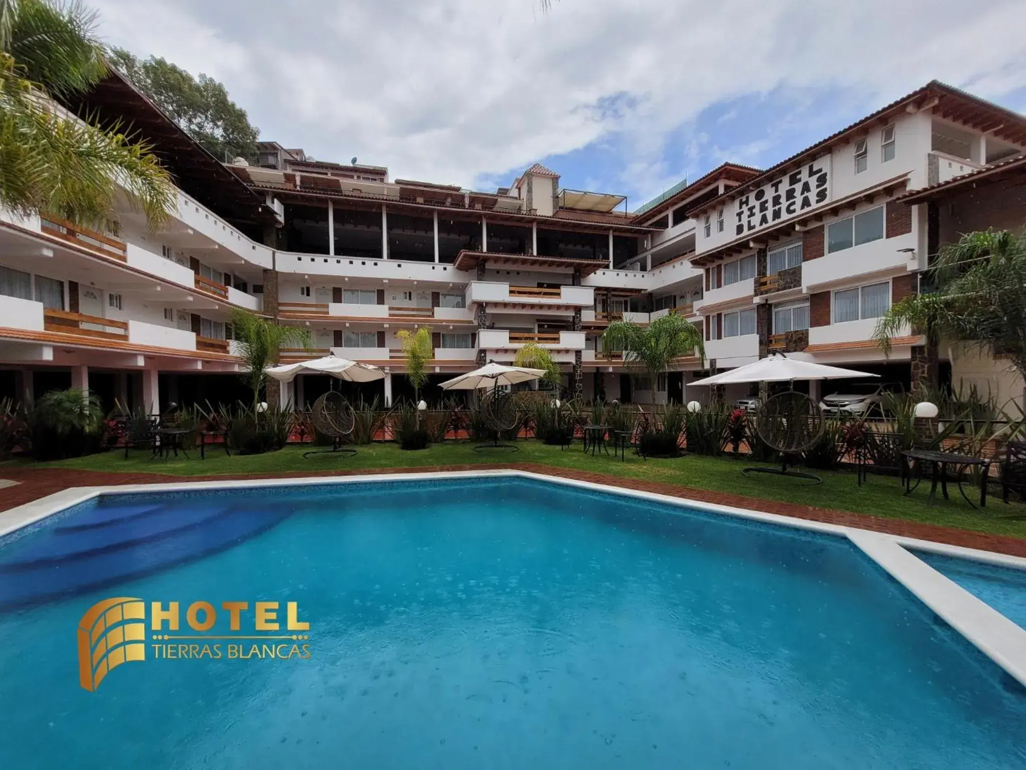 Swimming Pool in Hotel Tierras Blancas