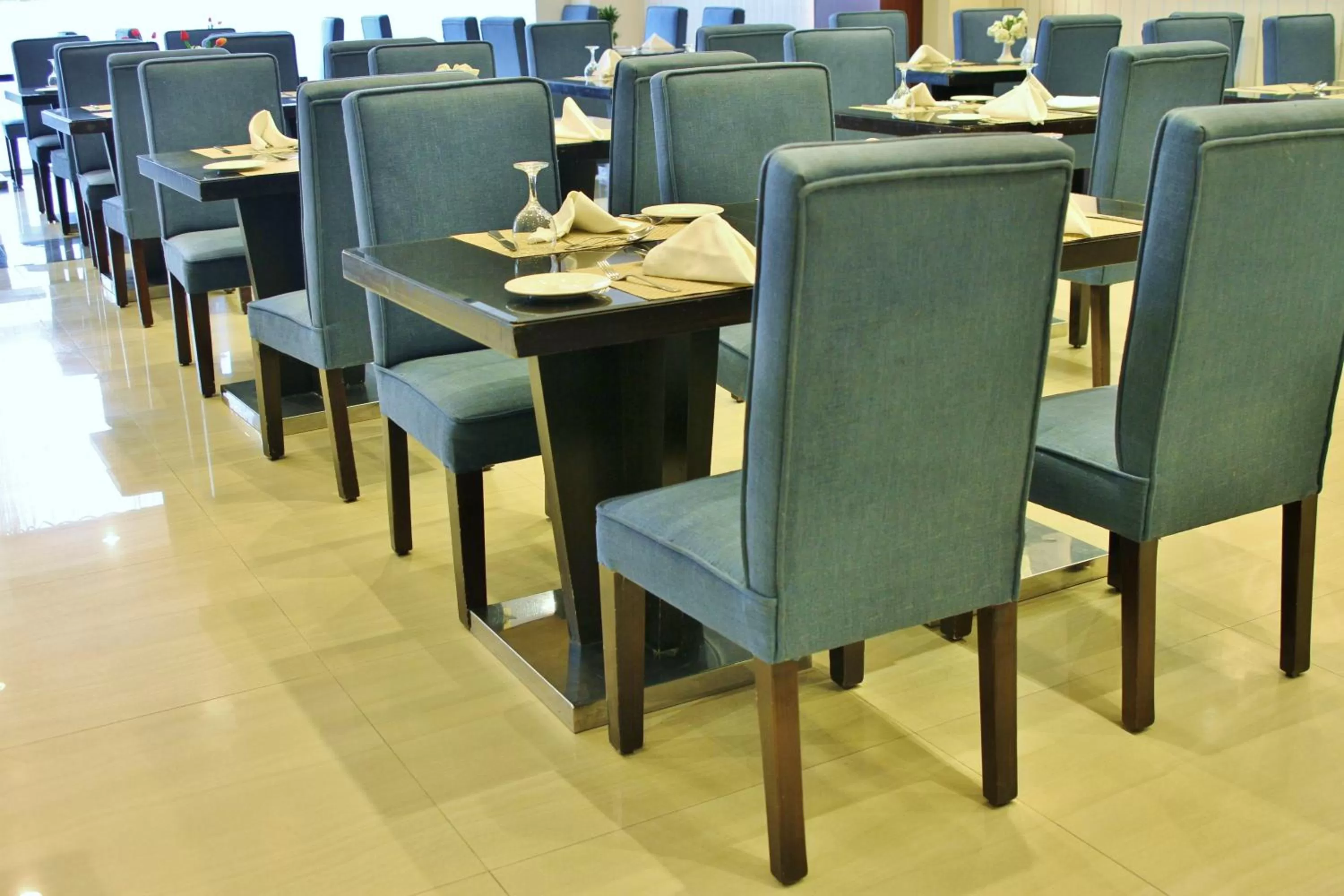 Restaurant/places to eat in Carawan Al Fahad Hotel