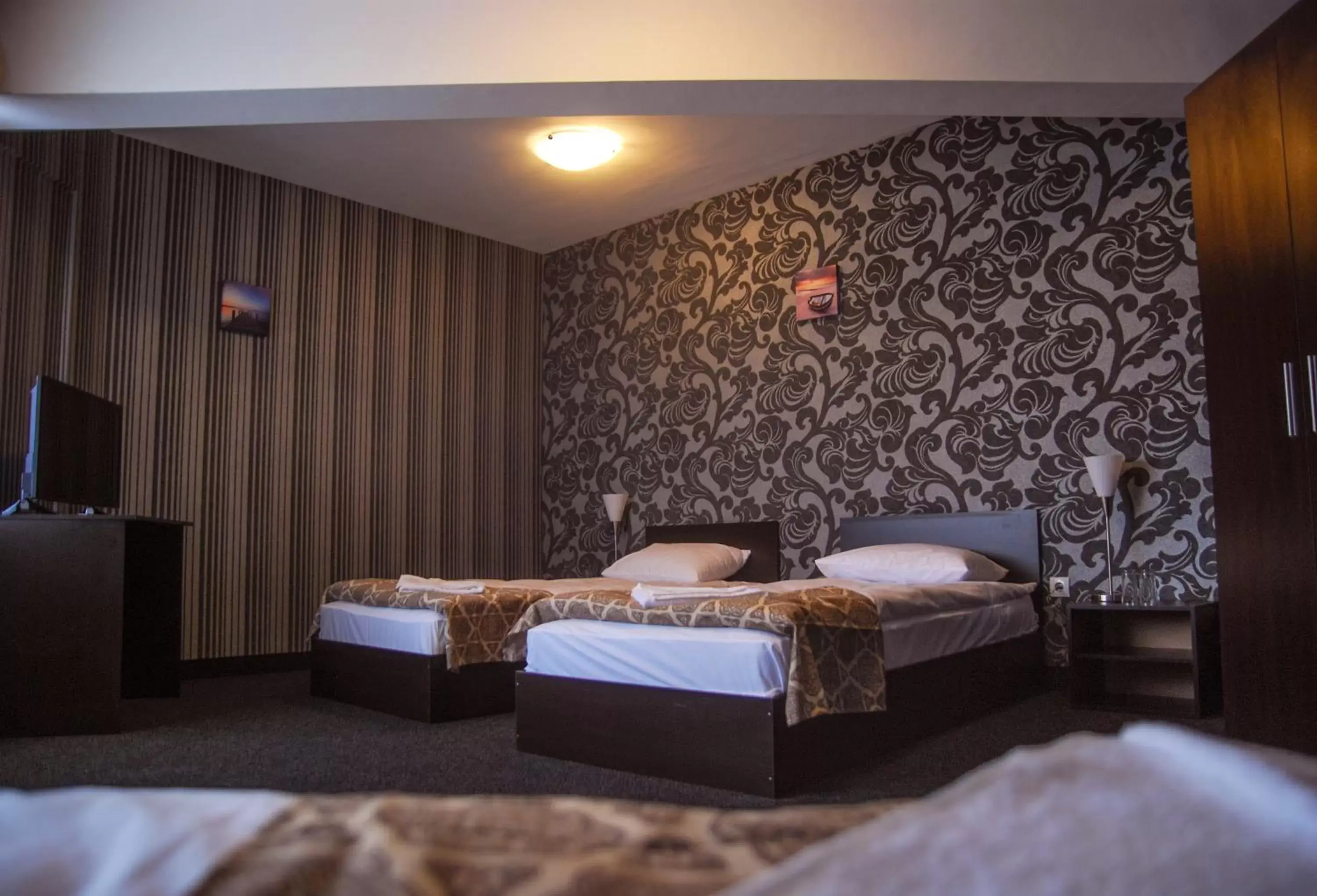 Triple Room with Balcony in Elite Spetema Hotel Triple Room with Balcony in Elite Spetema Hotel