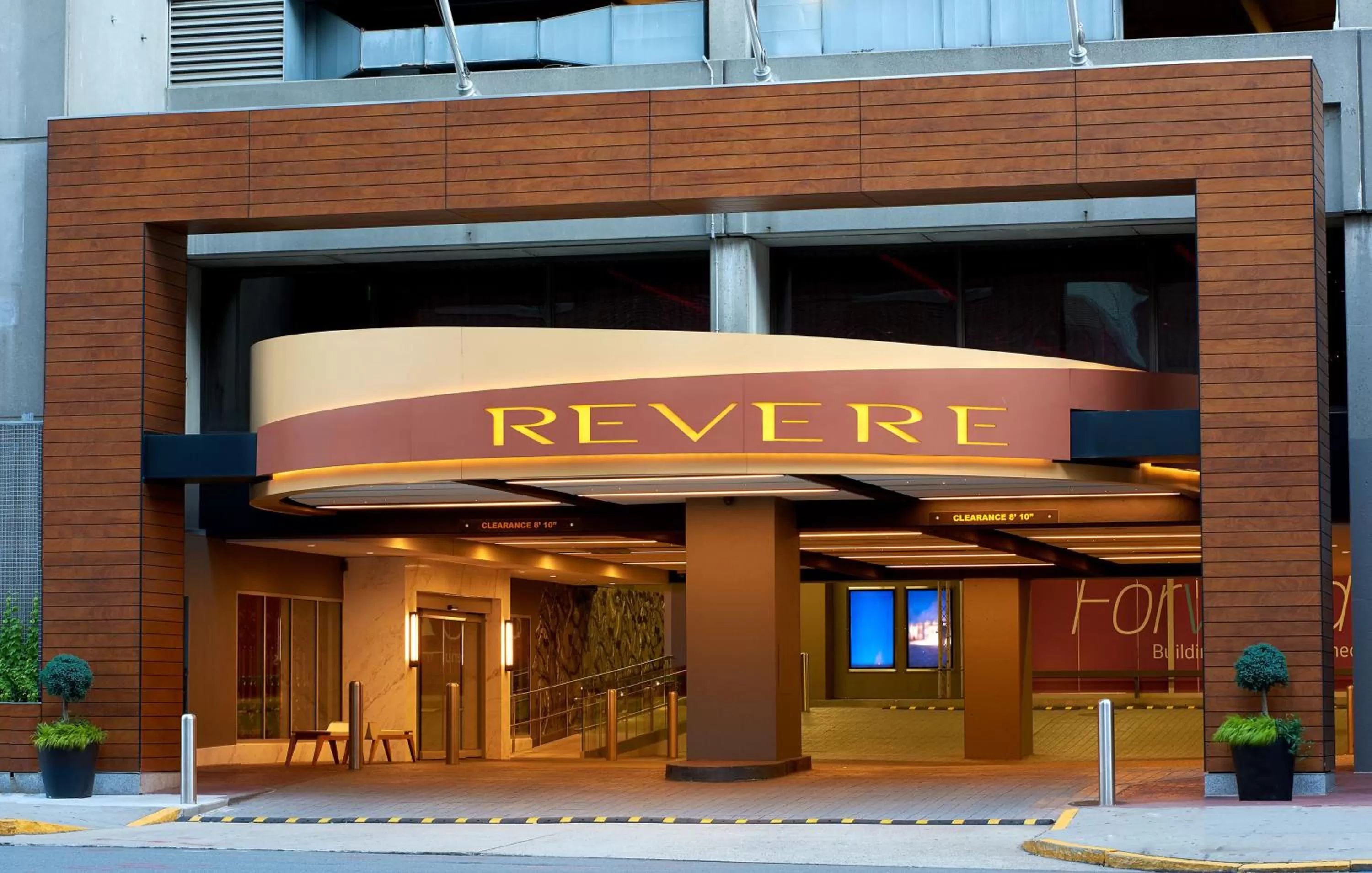 Facade/entrance in Revere Hotel Boston Common
