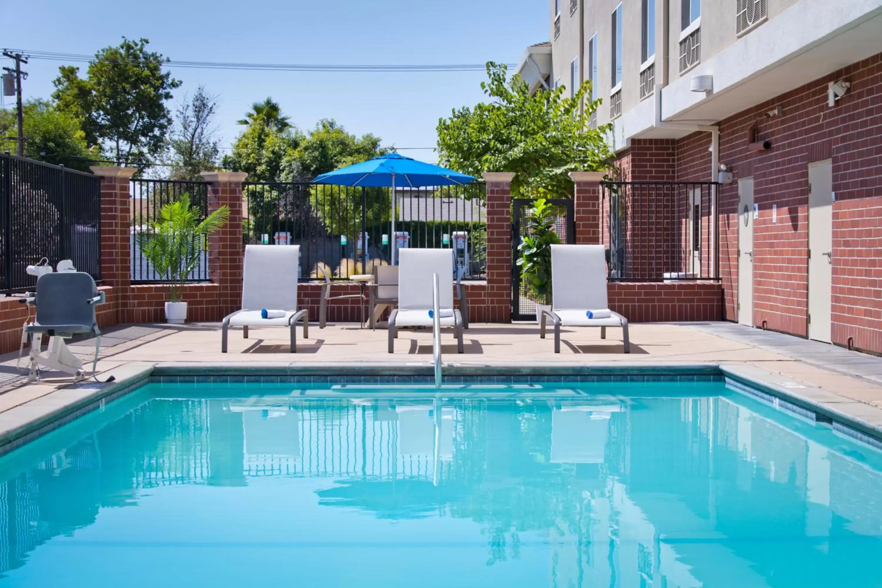 Swimming Pool in Holiday Inn Express & Suites Sacramento NE Cal Expo, an IHG Hotel