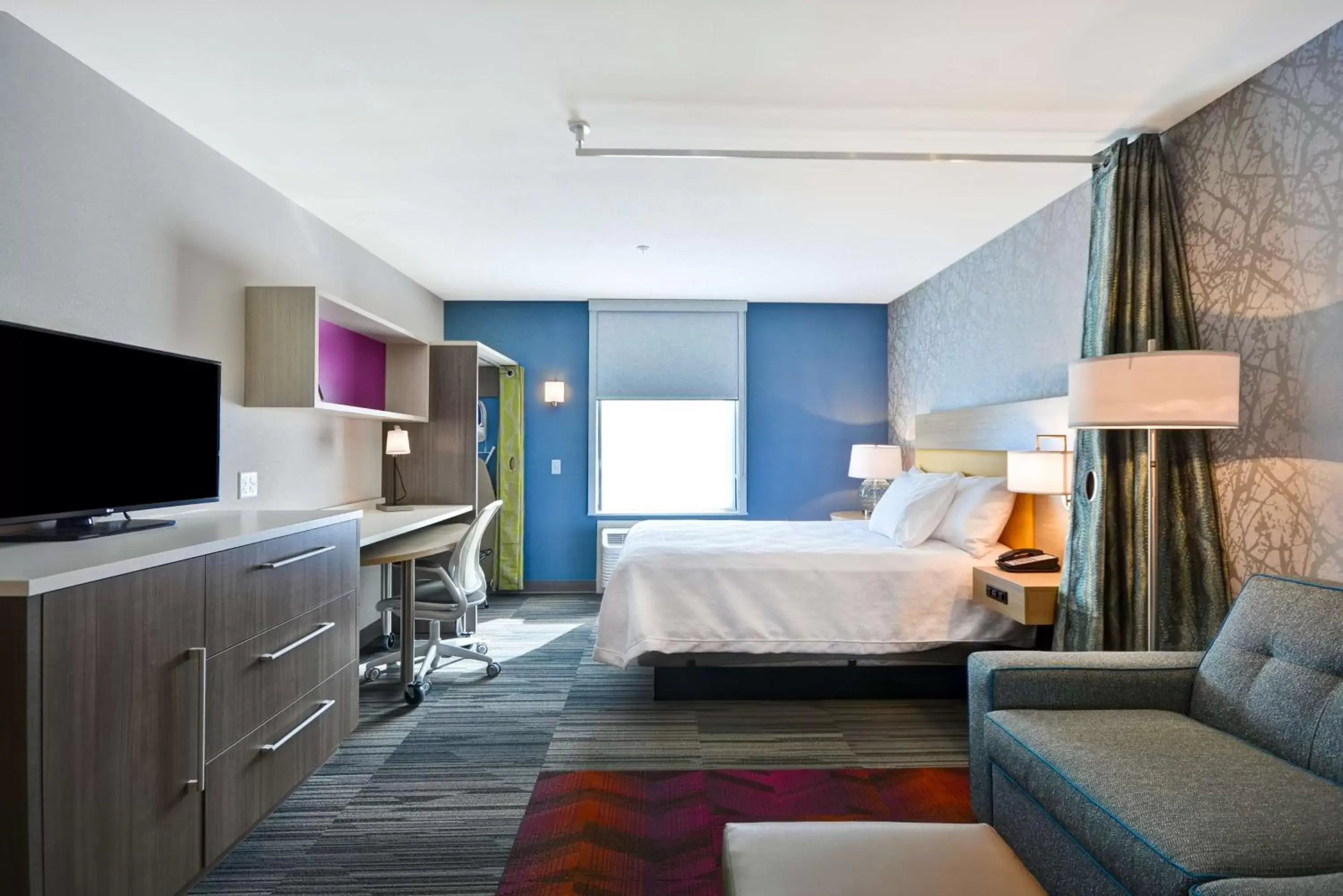 Bedroom in Home2 Suites by Hilton Kansas City KU Medical Center