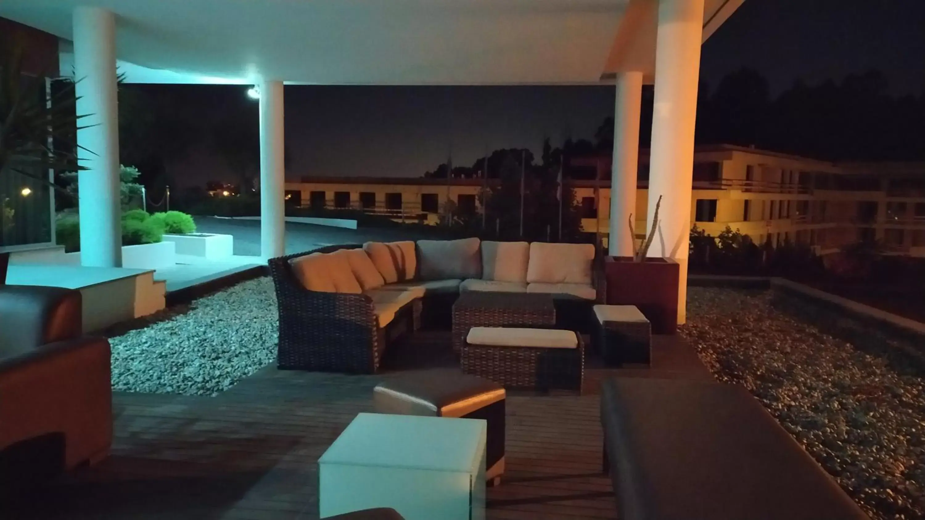 Lounge or bar, Swimming Pool in Penafiel Park Hotel & Spa