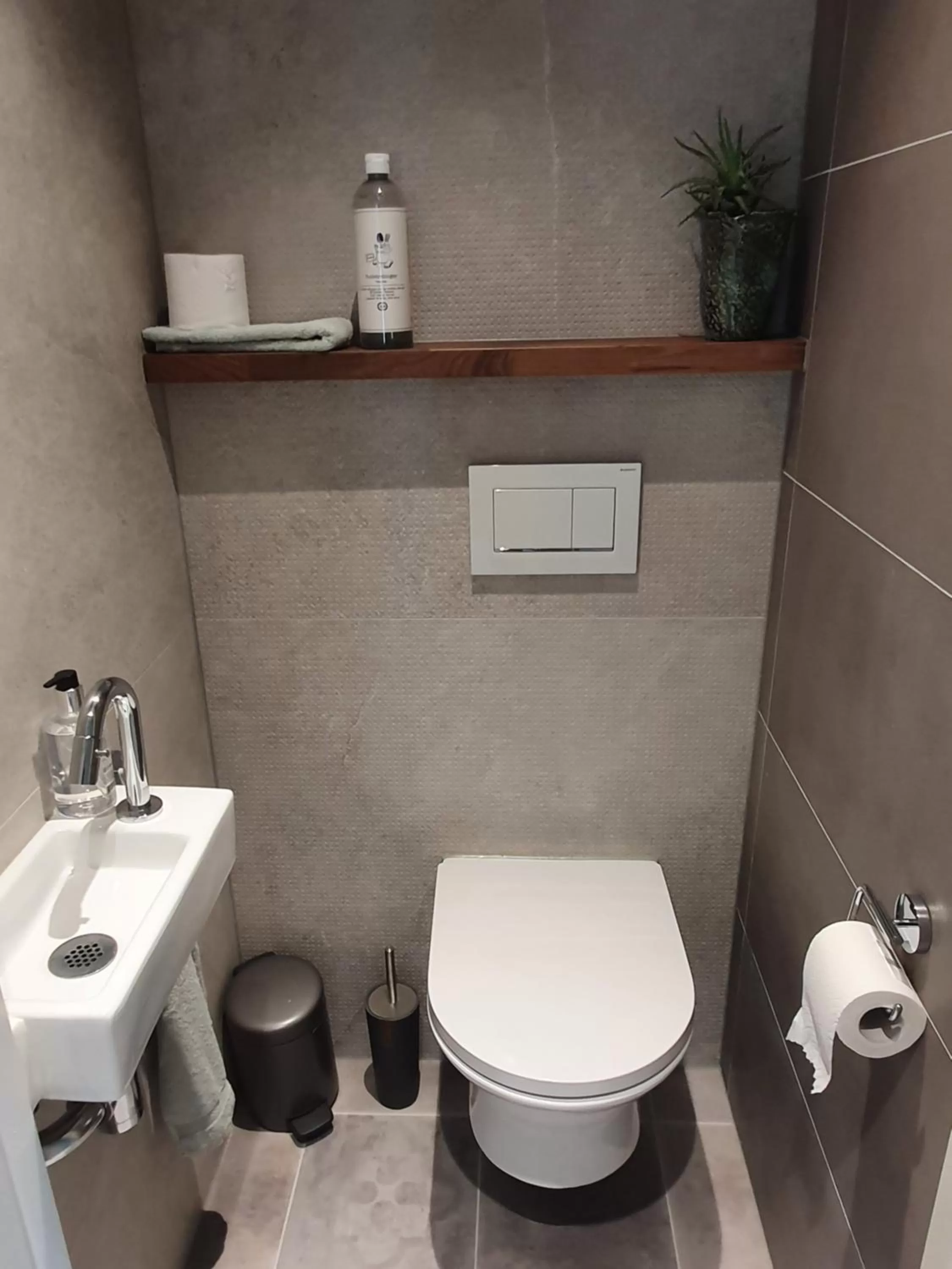 Toilet, Bathroom in Bed and Breakfast en Studio Het Atelier