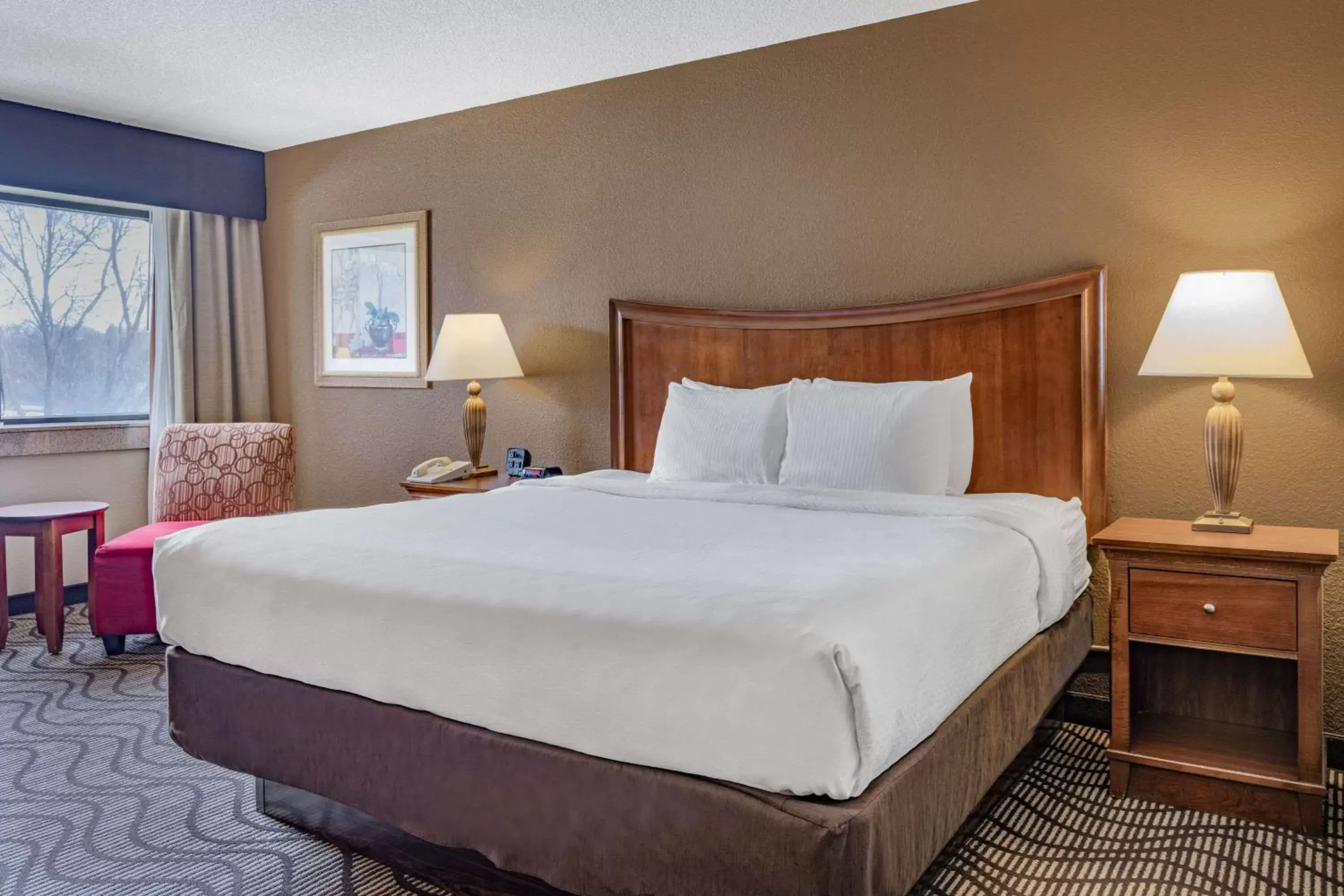 Bedroom, Bed in La Quinta by Wyndham Minneapolis-Minnetonka