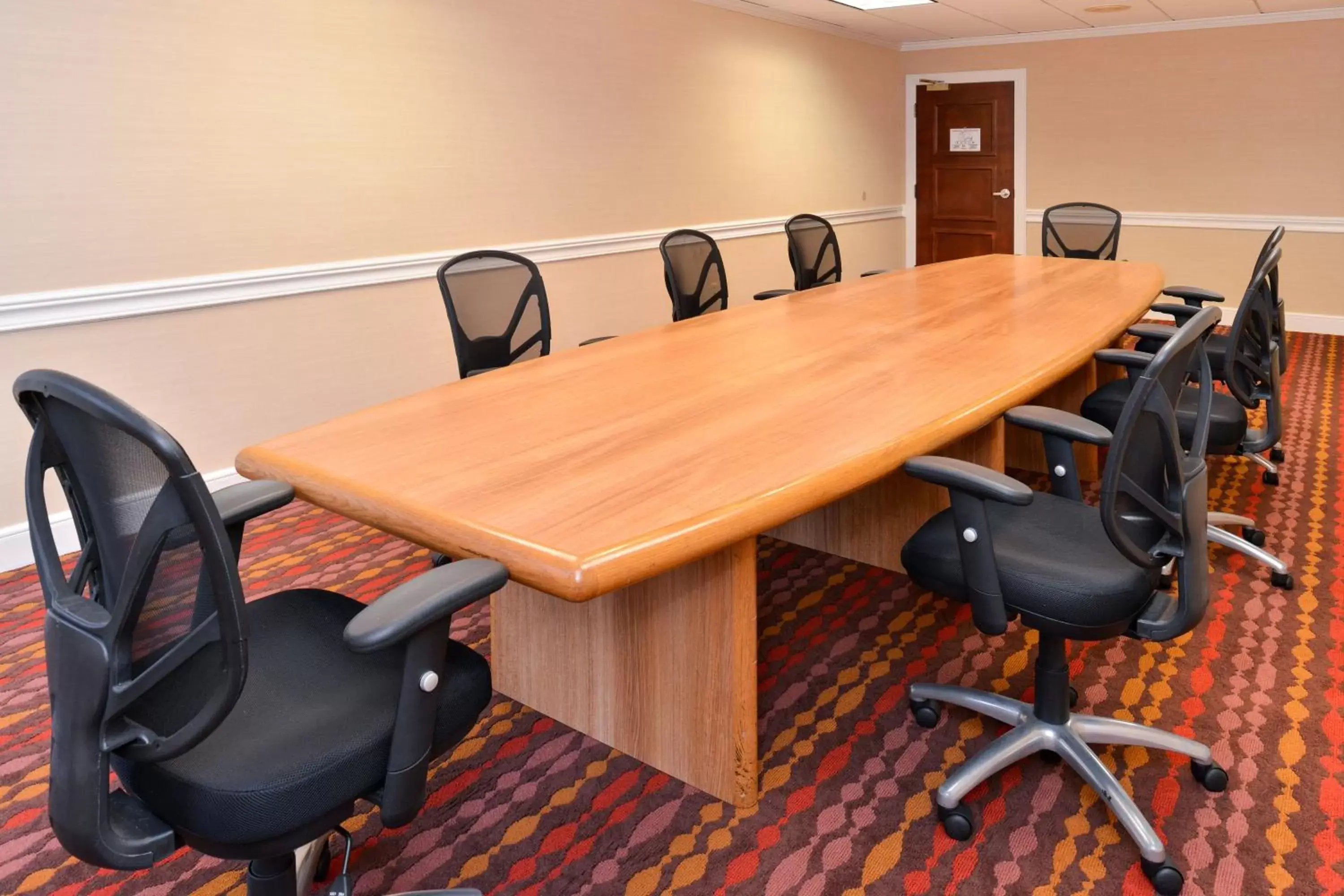 Meeting/conference room, Business Area/Conference Room in Holiday Inn New London, an IHG Hotel