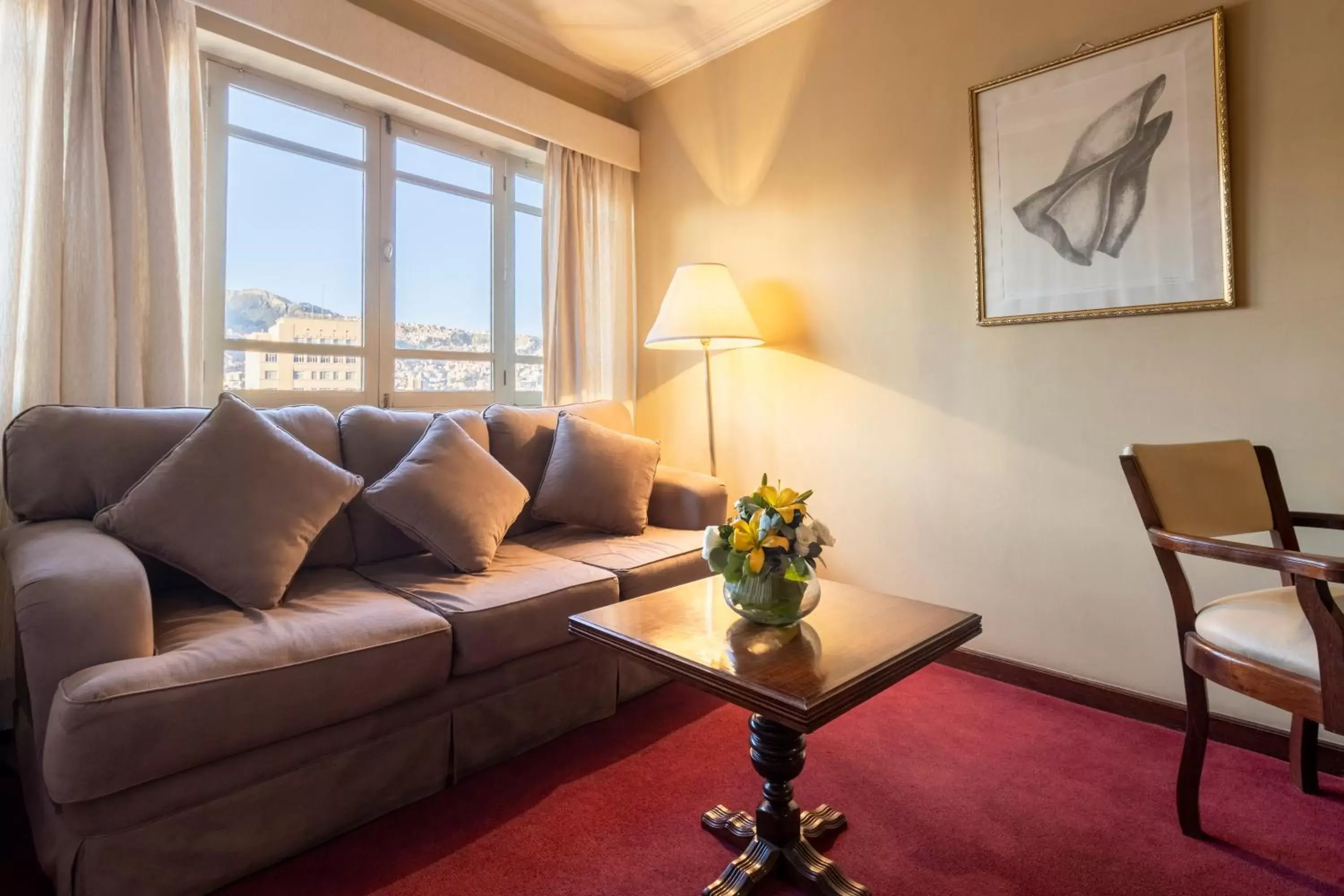 Living room, Seating Area in El Rey Palace Hotel