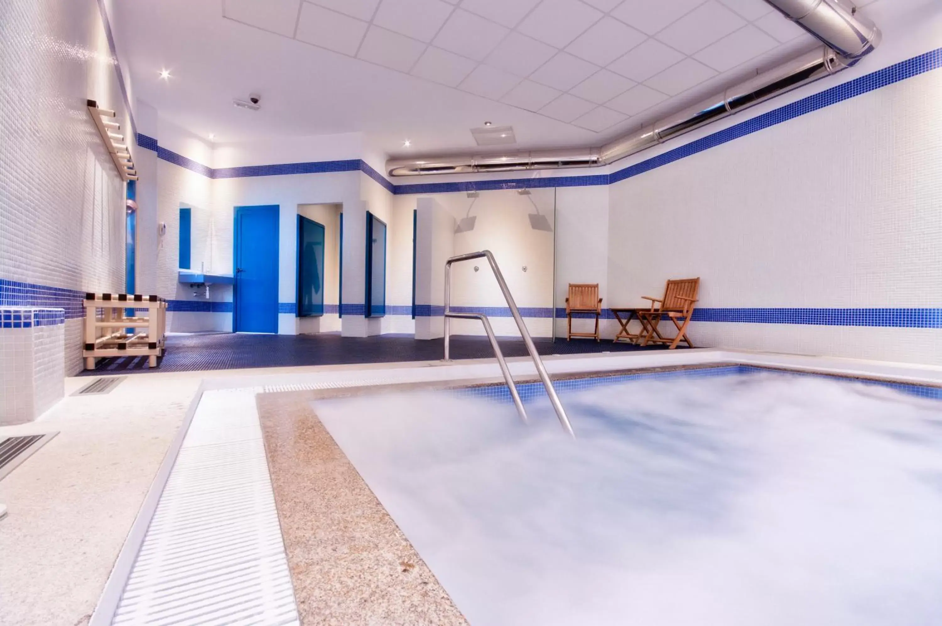 Spa and wellness centre/facilities, Swimming Pool in Hotel Auditorio Santiago & Spa