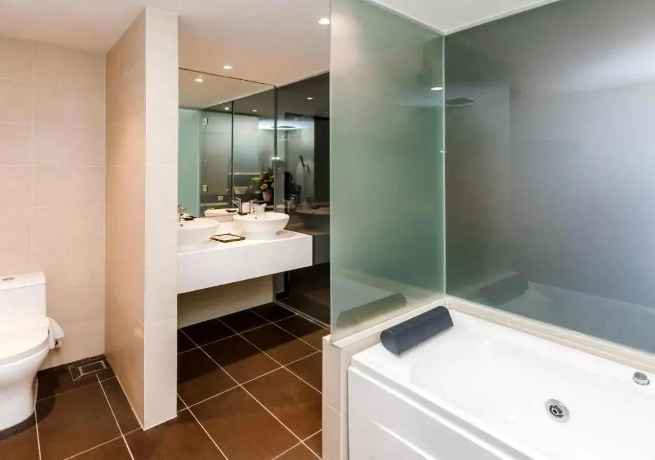 Bathroom in Solid Hotels