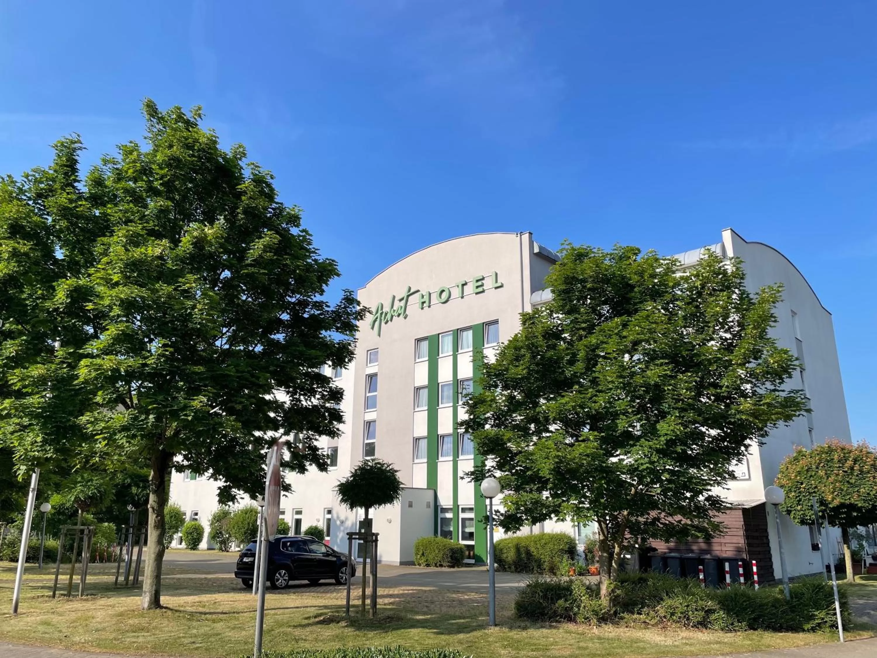 Property building in ACHAT Hotel Monheim am Rhein