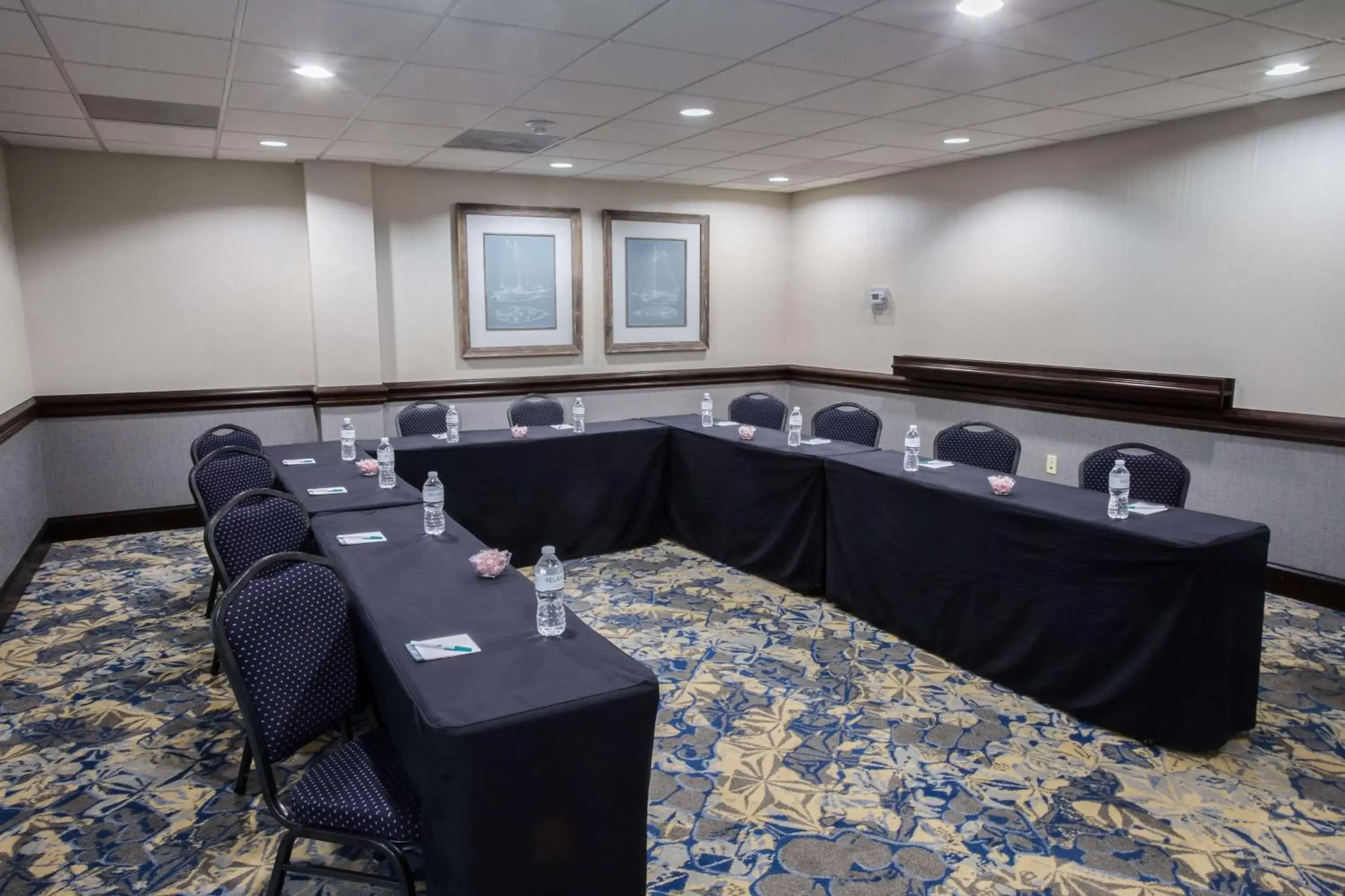 Meeting/conference room in Homewood Suites by Hilton Davidson