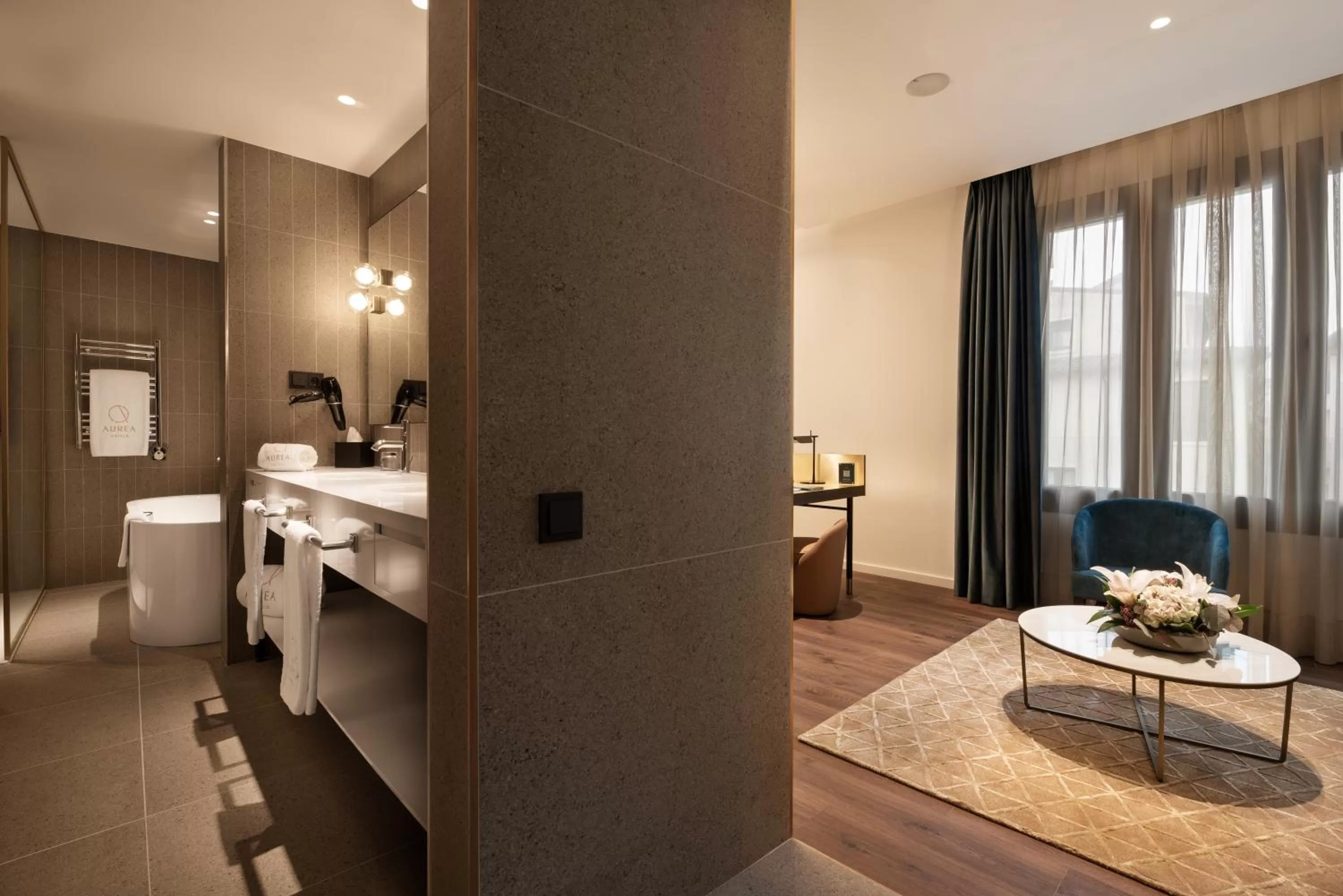 Bathroom, Bed in Áurea Palacio de Correos by Eurostars Hotel Company