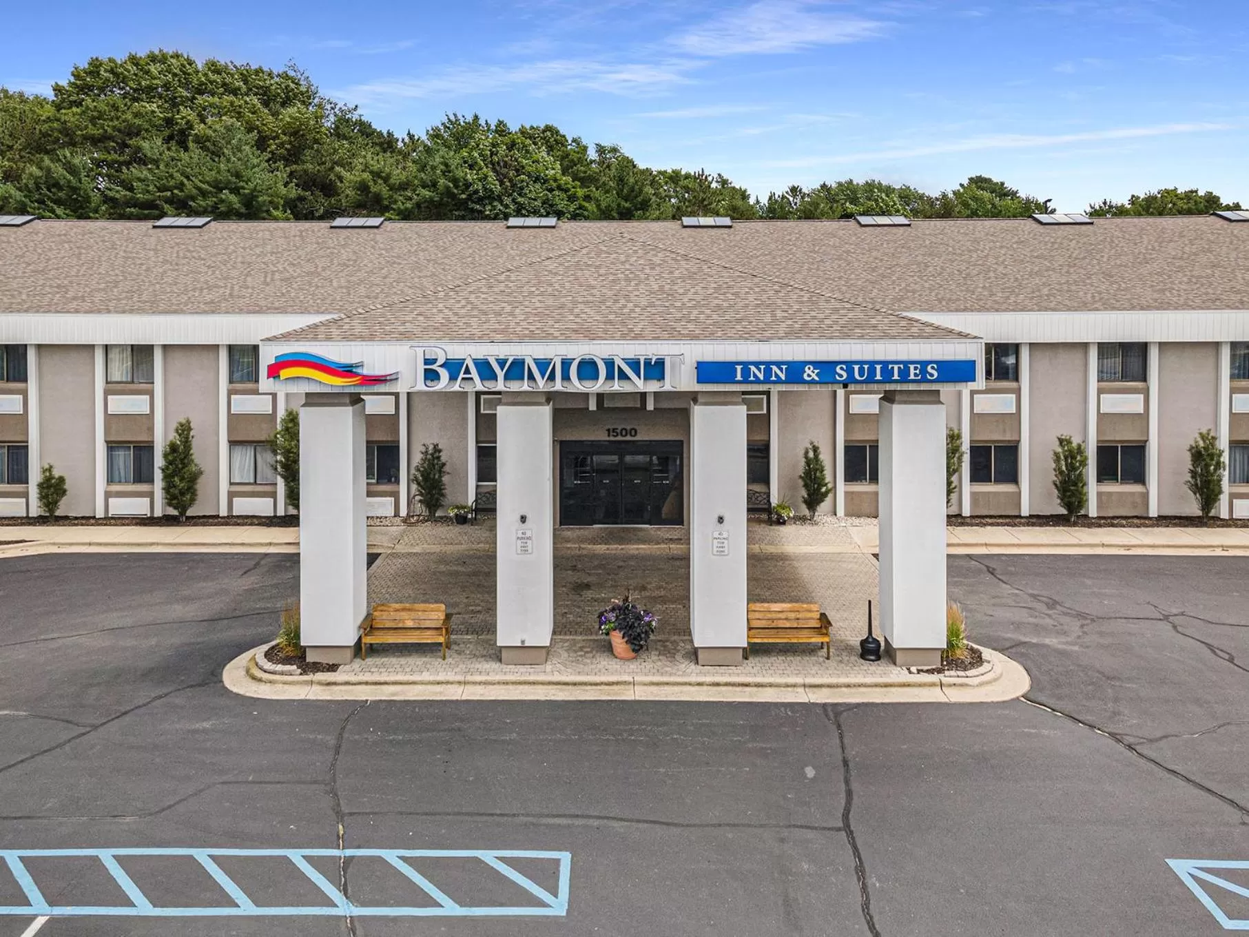 Property building in Baymont by Wyndham Grand Haven