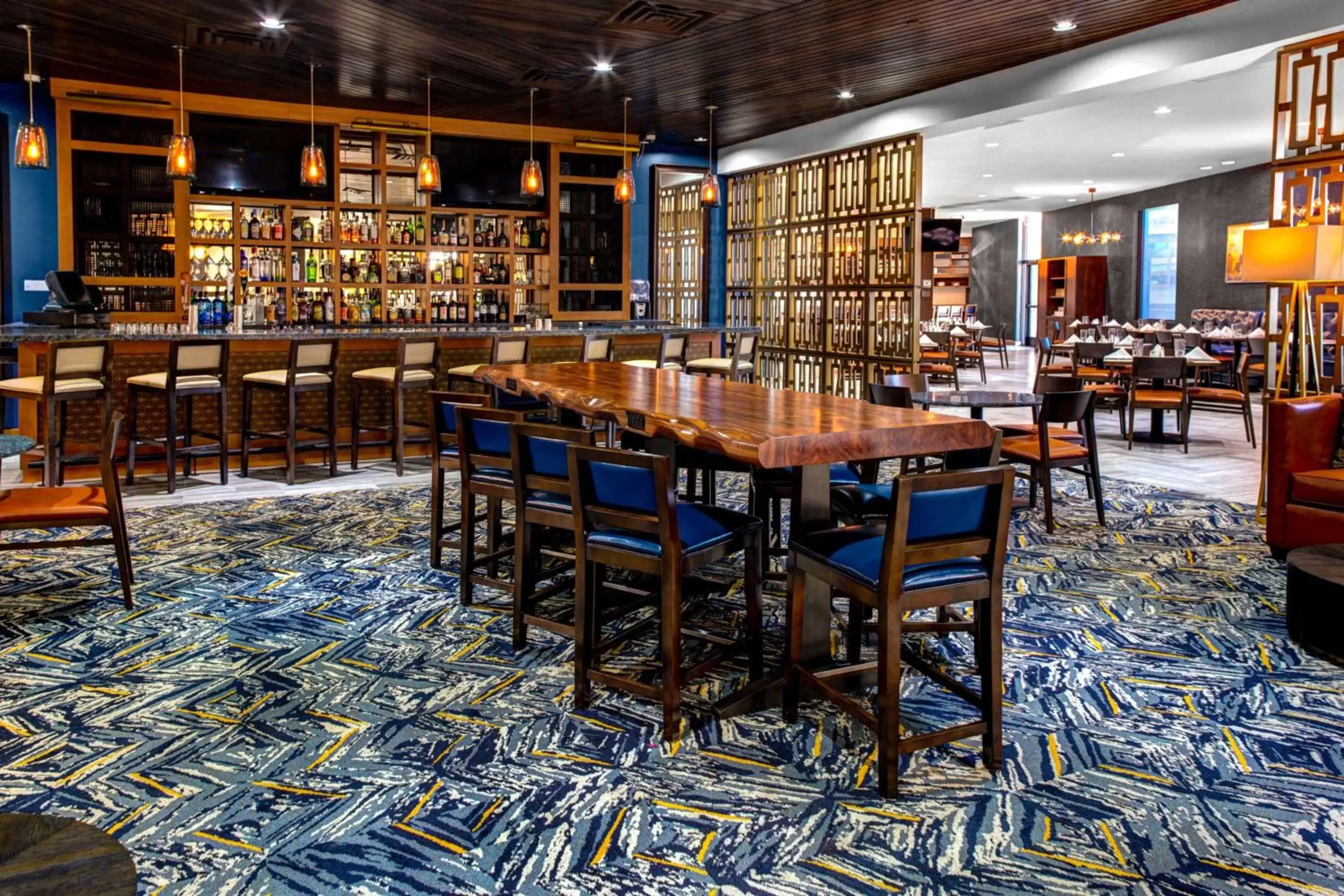 Lounge or bar in Doubletree by Hilton Arlington DFW South