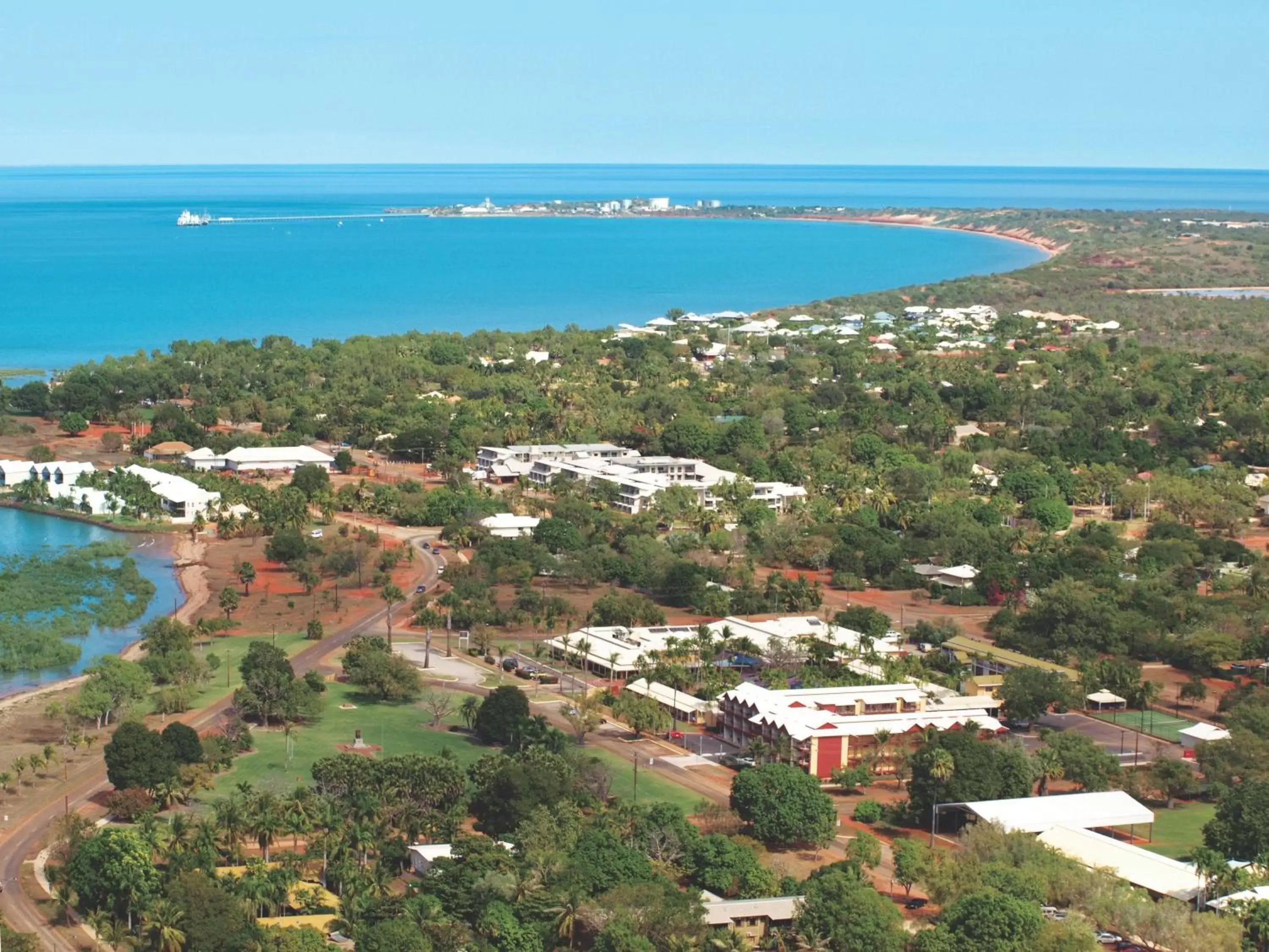 Bird's eye view, Bird's-eye View in Oaks Broome Hotel