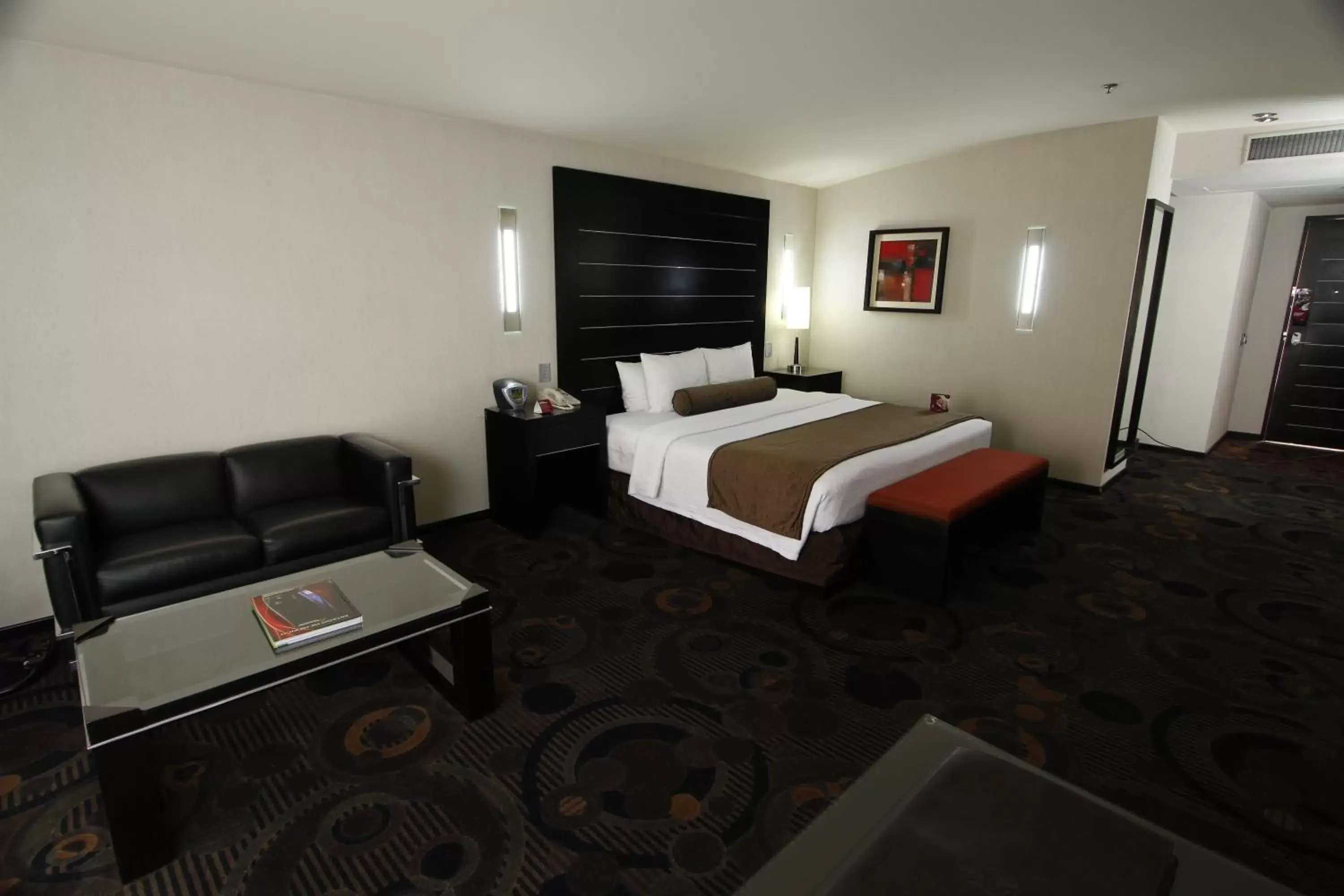 Photo of the whole room in Crowne Plaza Toluca - Lancaster, an IHG Hotel