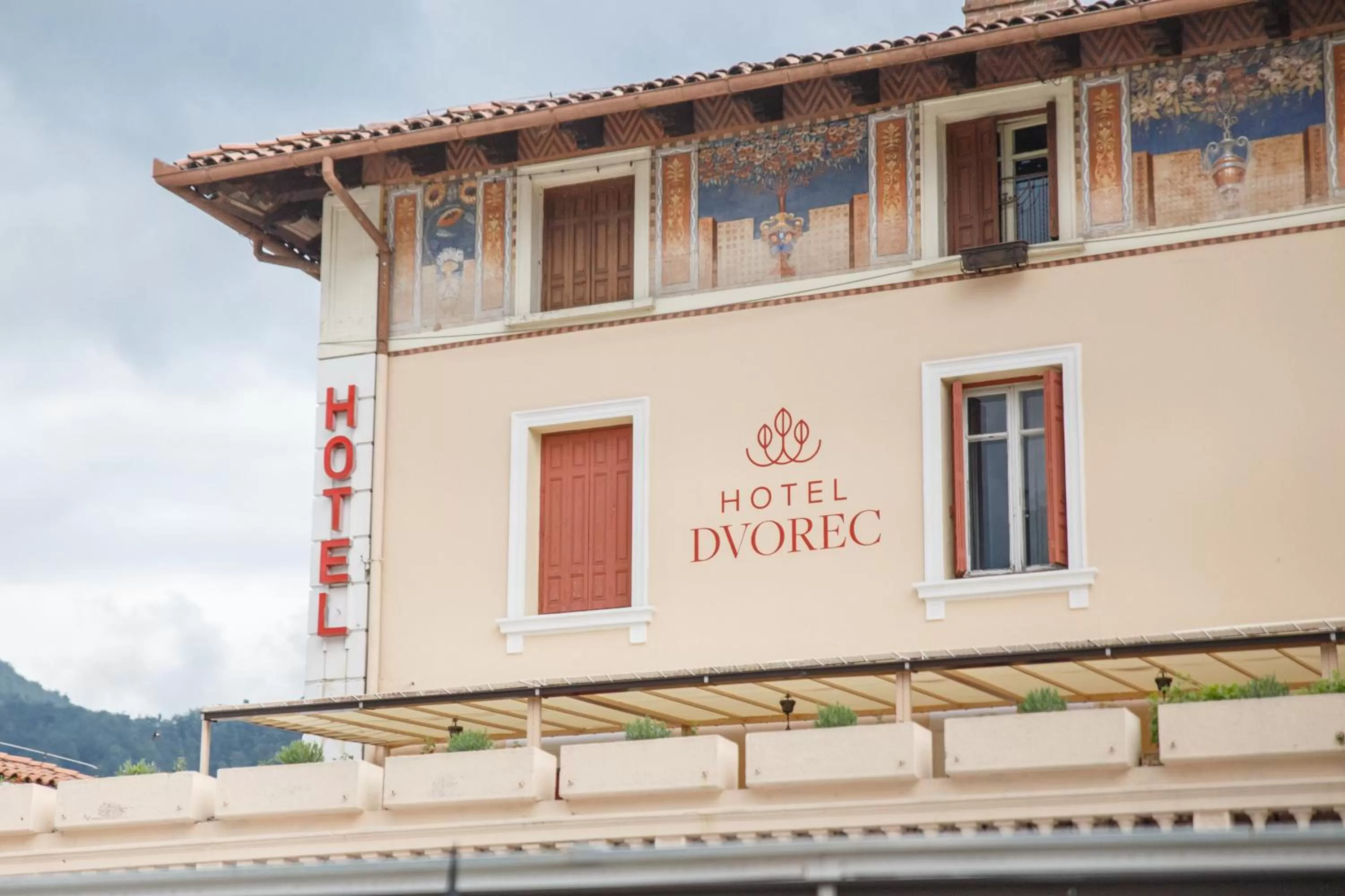 Facade/entrance in Hotel Dvorec