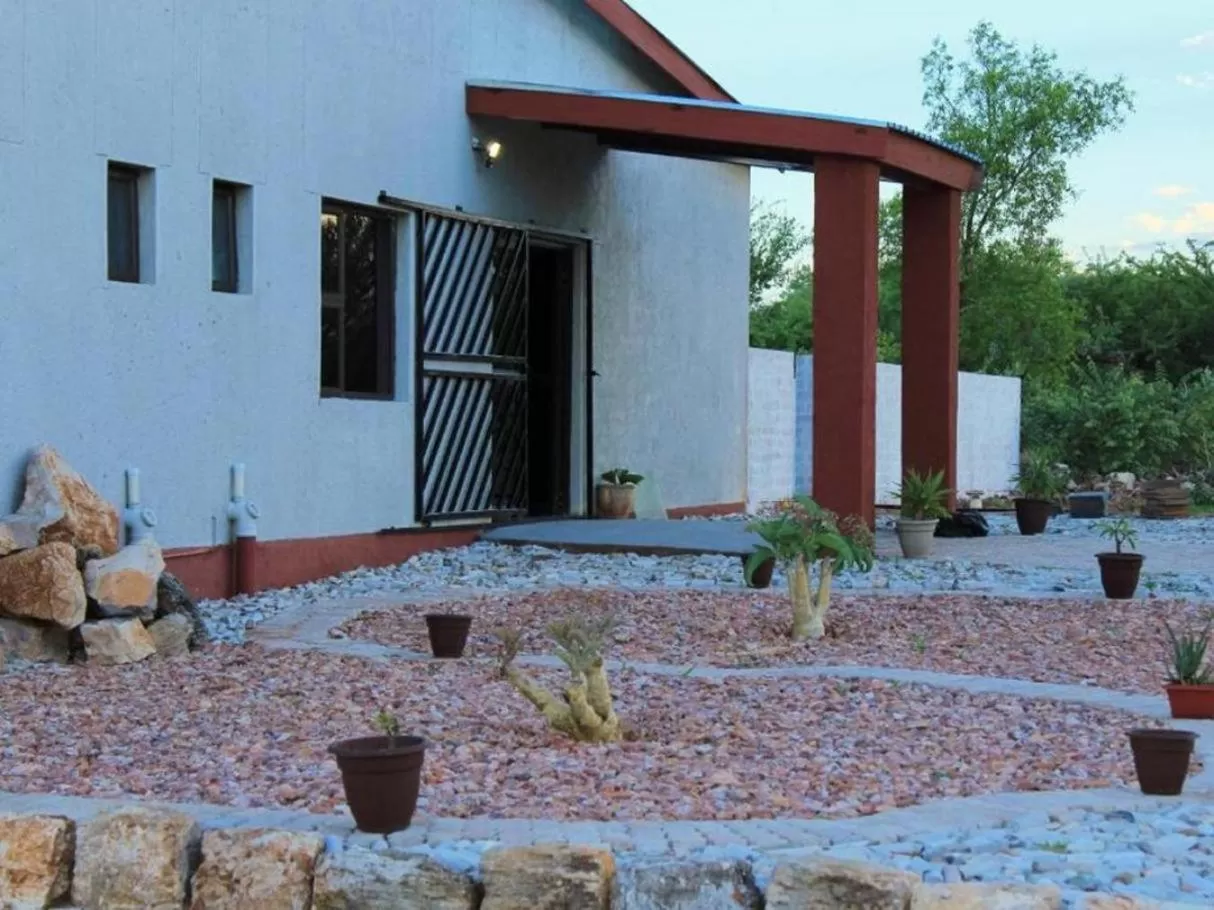 Facade/entrance, Property Building in Abenab Lodge & Tours cc