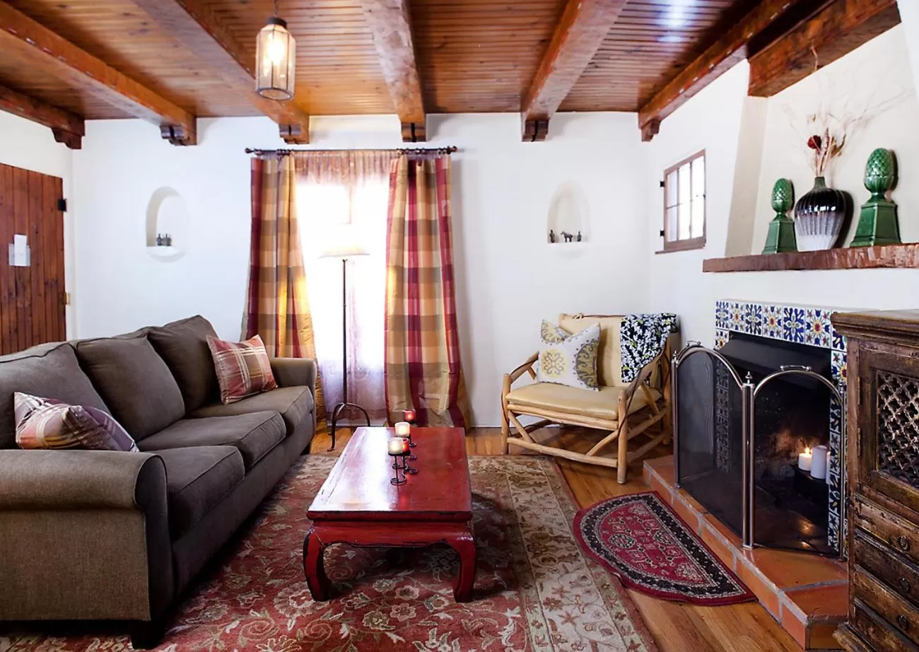 Communal lounge/ TV room, Seating Area in Casa de Tres Lunas/House of Three Moons