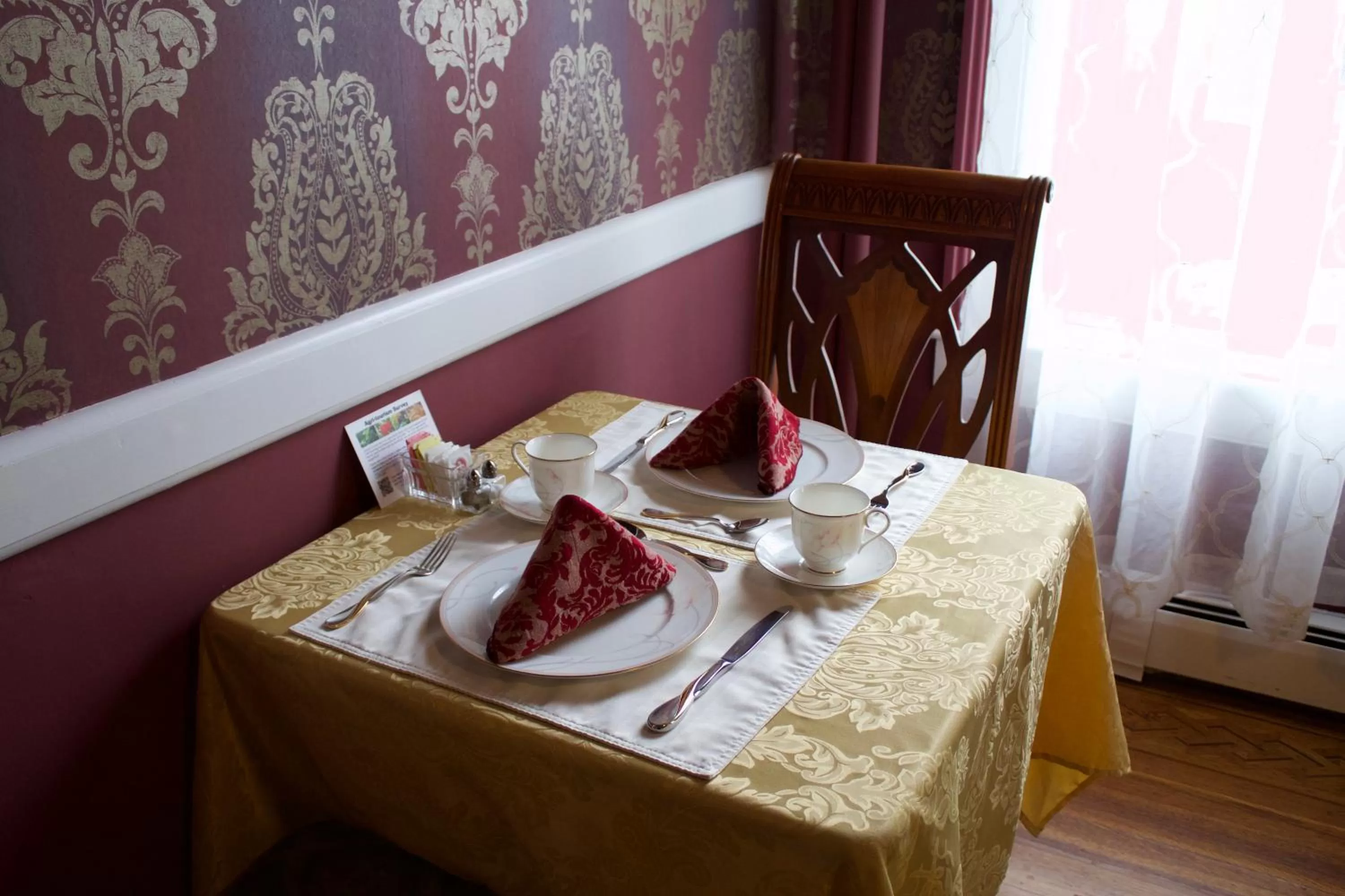 Dining area in The Gridley Inn B&B