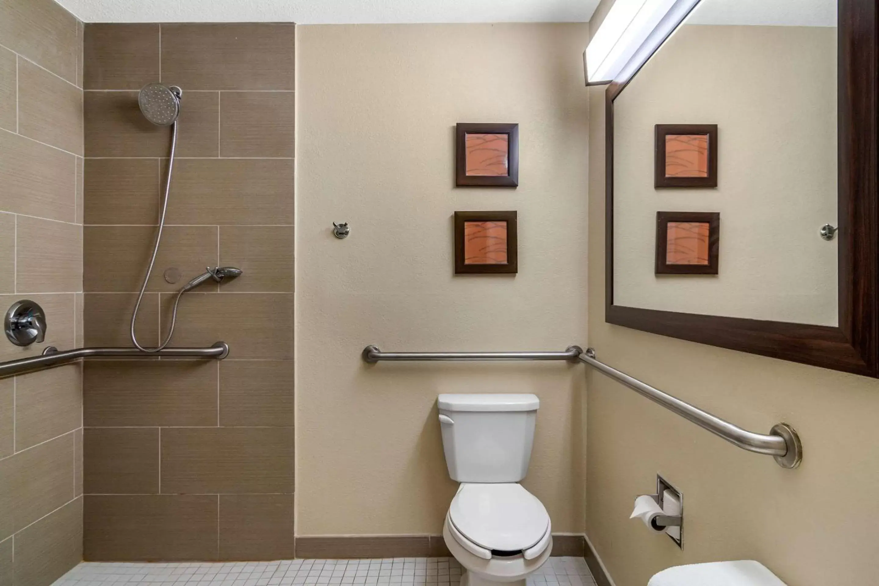 Bedroom, Bathroom in Comfort Inn & Suites Atlanta Smyrna