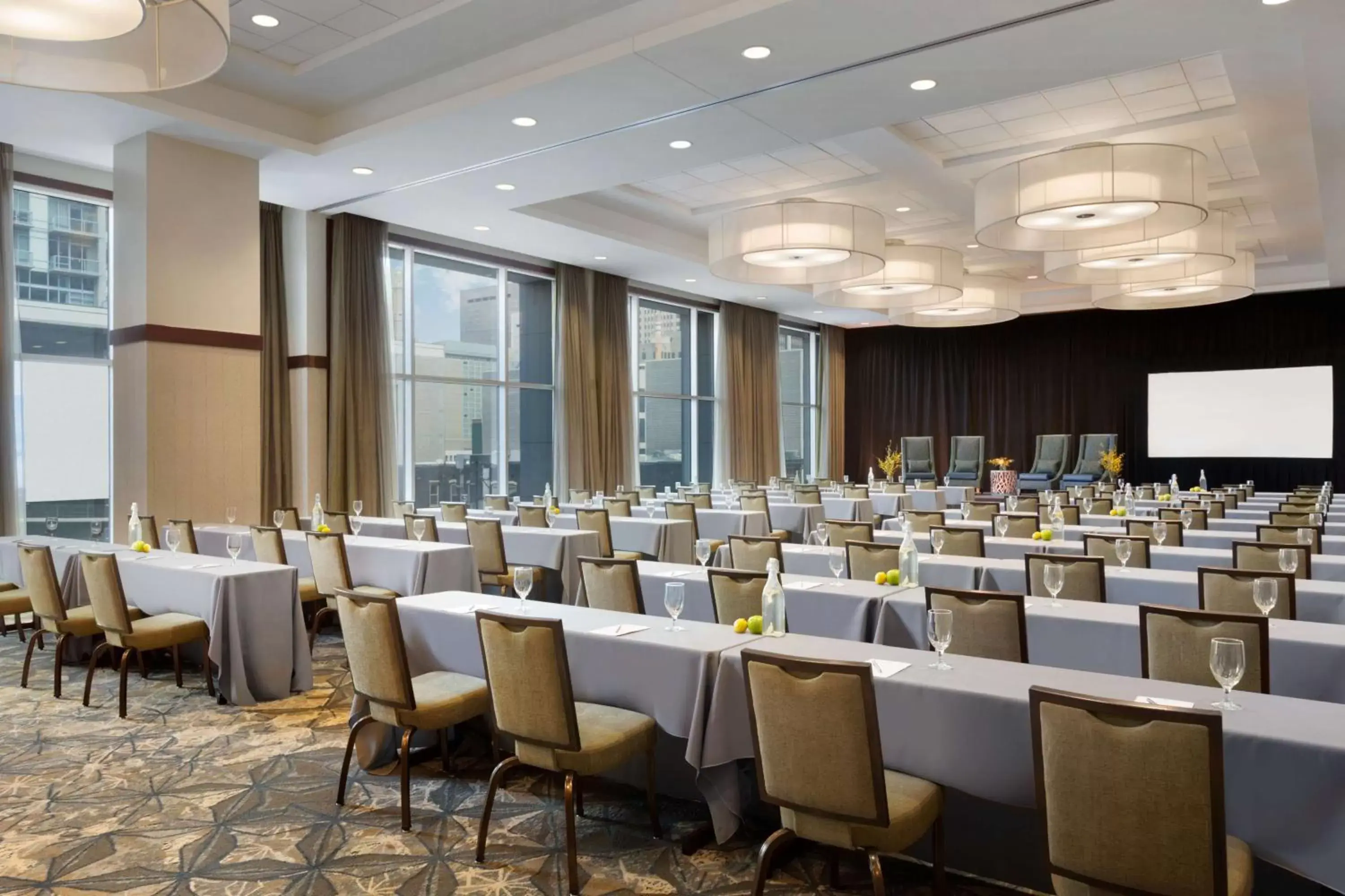 Meeting/conference room in Embassy Suites by Hilton Denver Downtown Convention Center