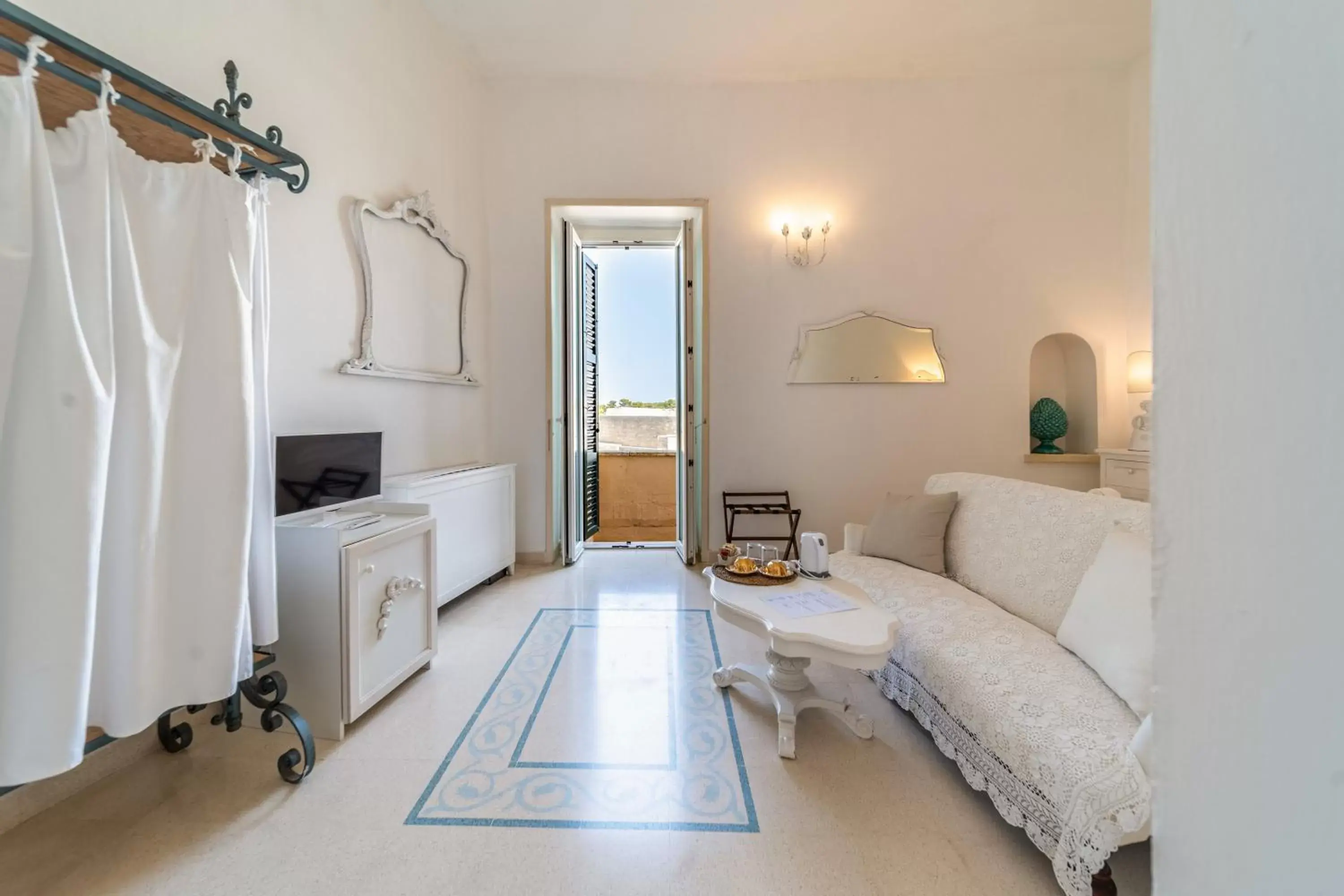 Photo of the whole room, Bed in Palazzo De Mori Photo of the whole room, Bed in Palazzo De Mori